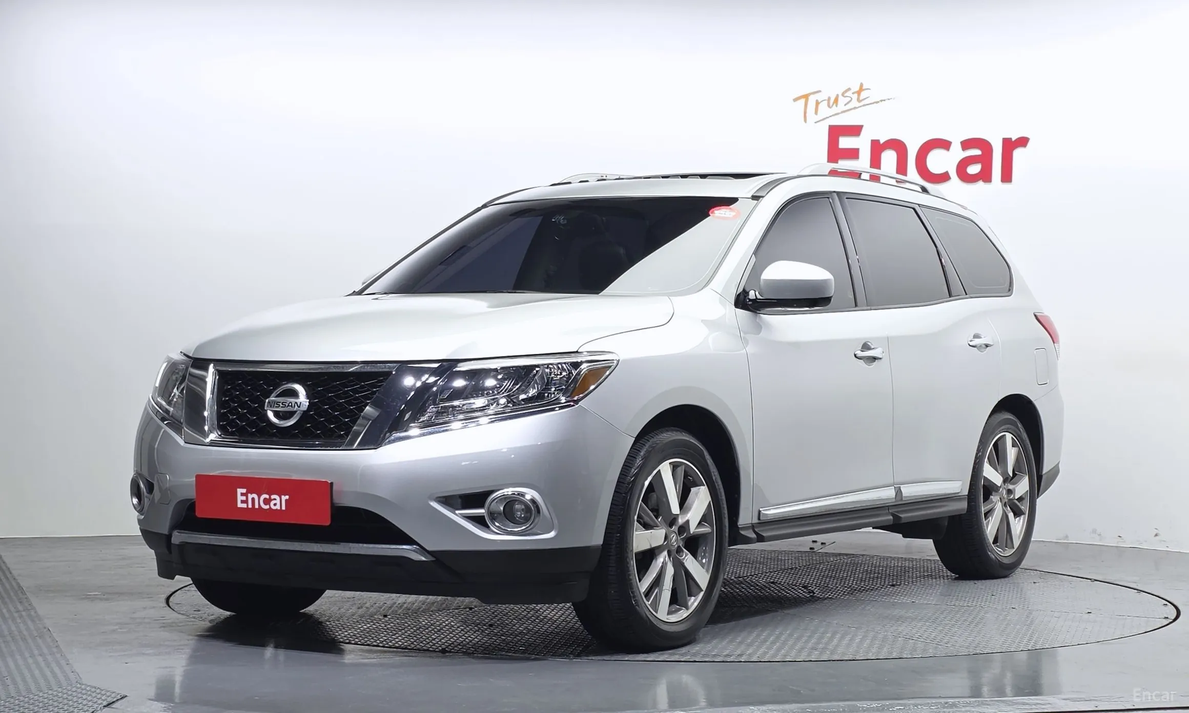 Nissan Pathfinder Gen 4