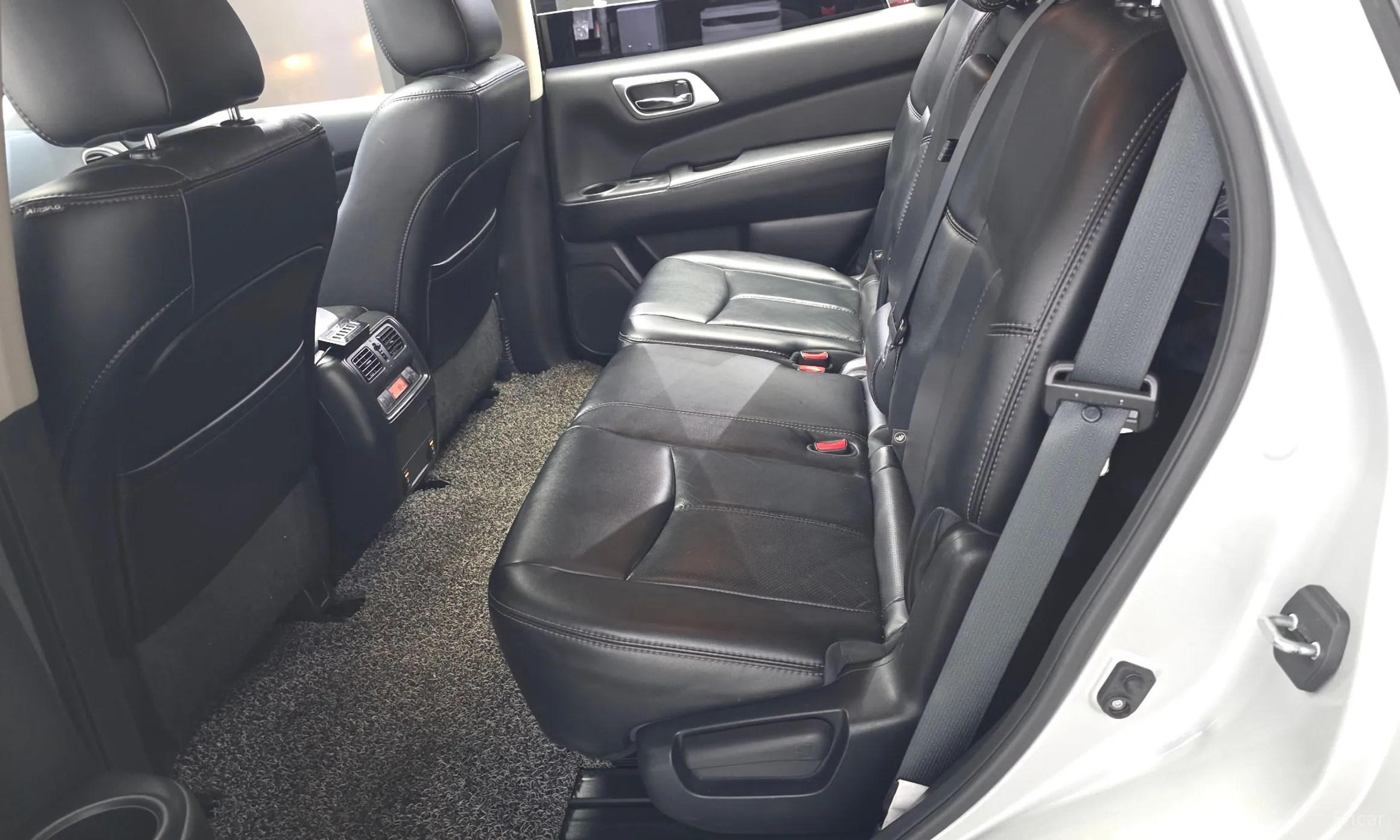 Nissan Pathfinder Gen 4 превью 12