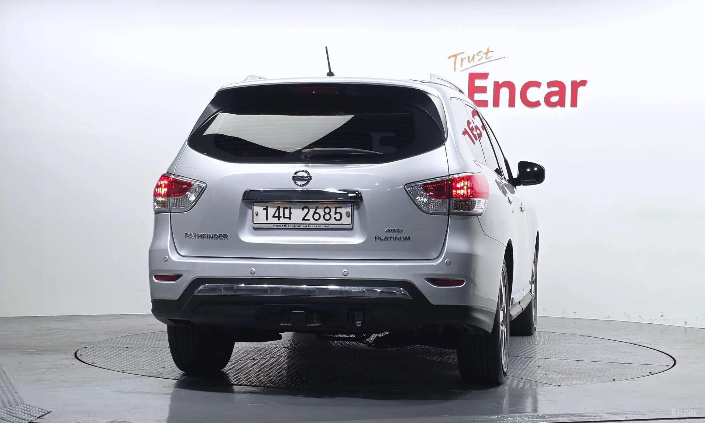 Nissan Pathfinder Gen 4 превью 4