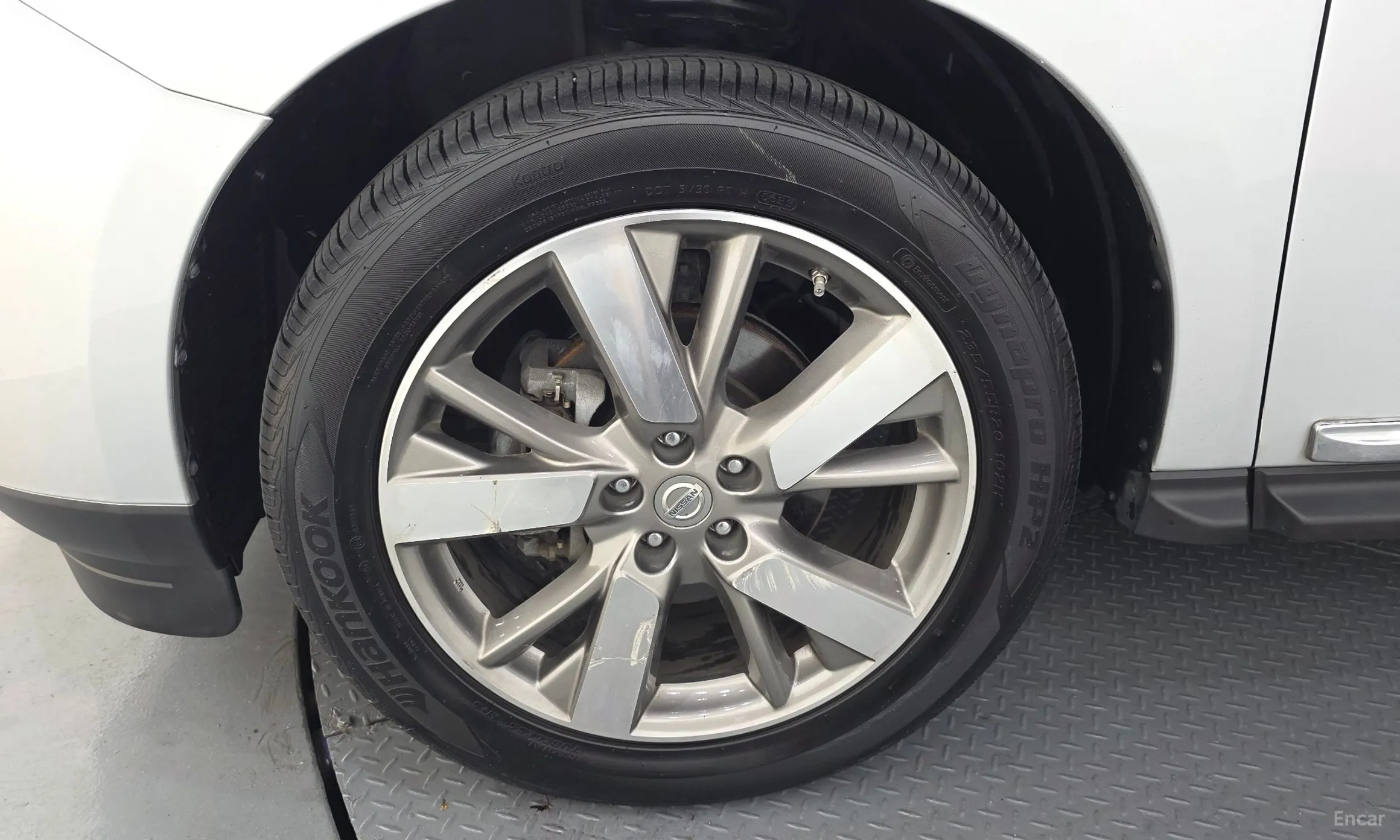 Nissan Pathfinder Gen 4 превью 5