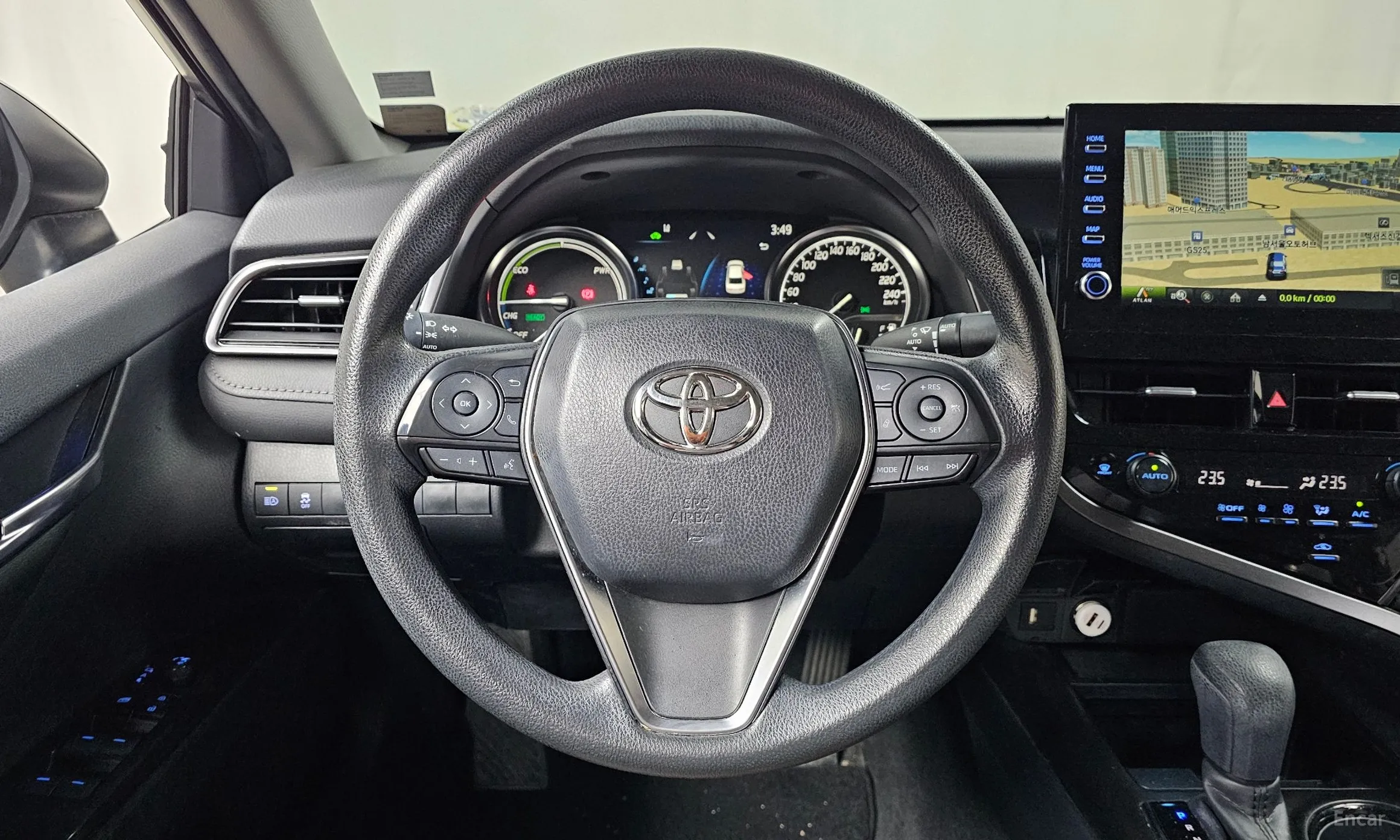 Toyota Camry (XV70) превью 13
