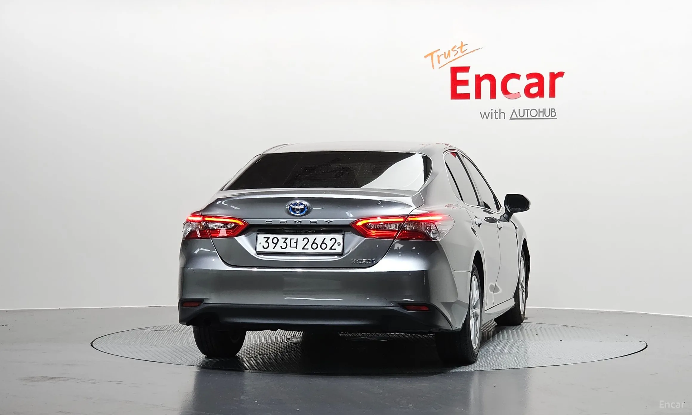 Toyota Camry (XV70) превью 4