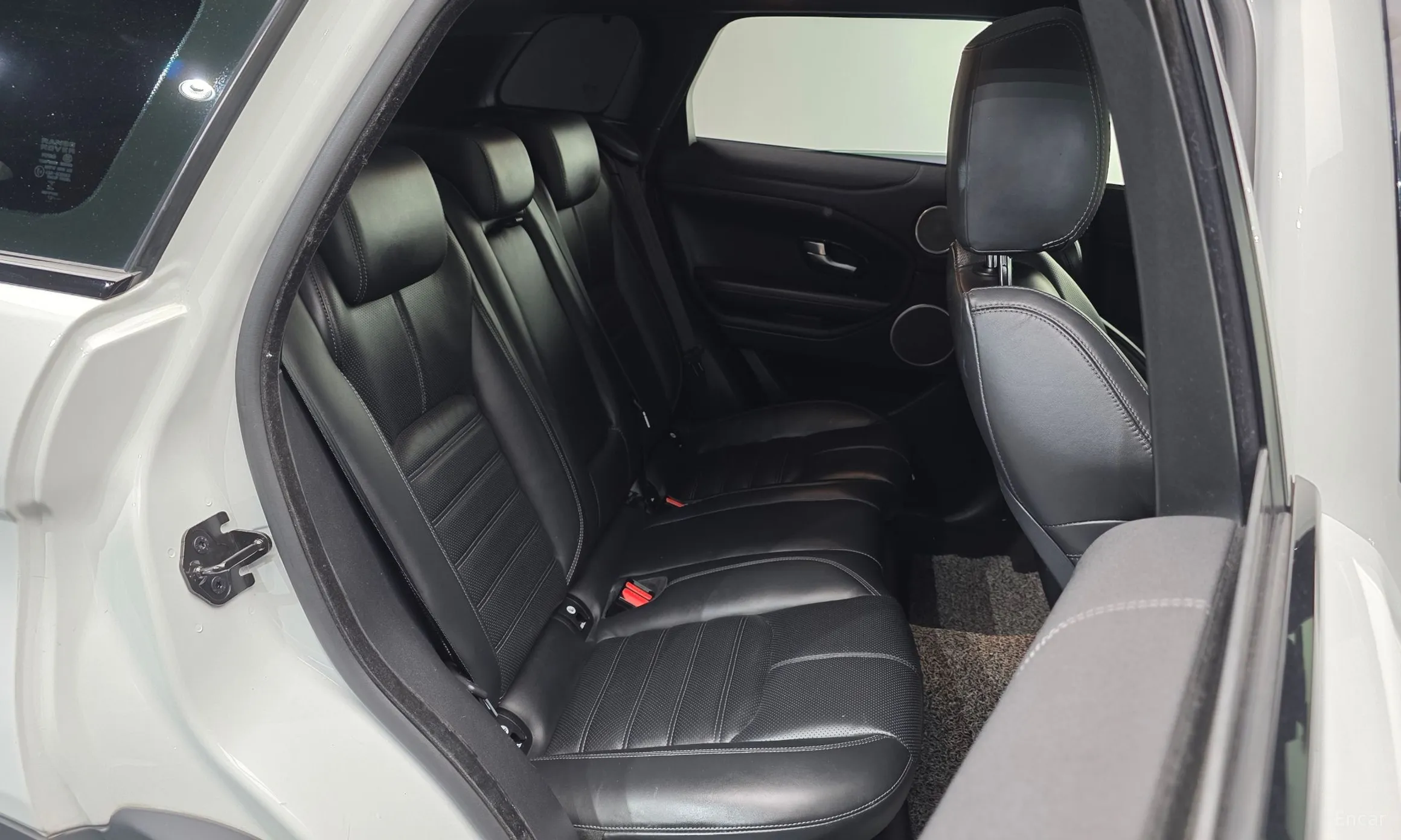 Land Rover Range Rover Evoque превью 11