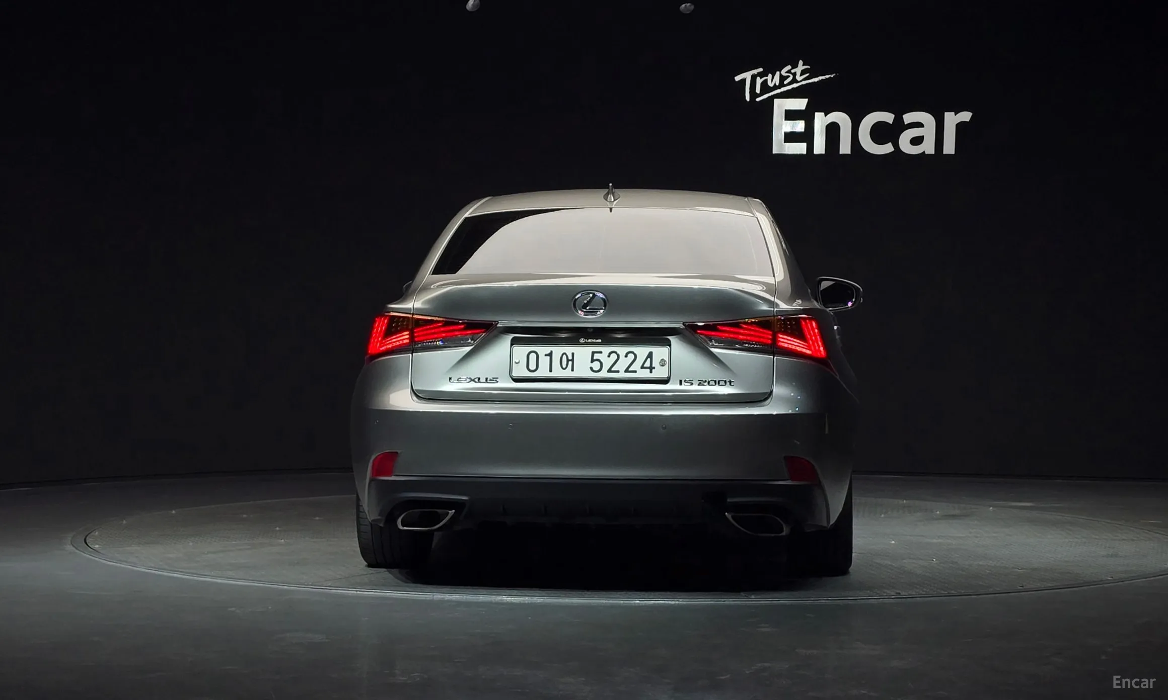 Lexus New IS200t превью 4