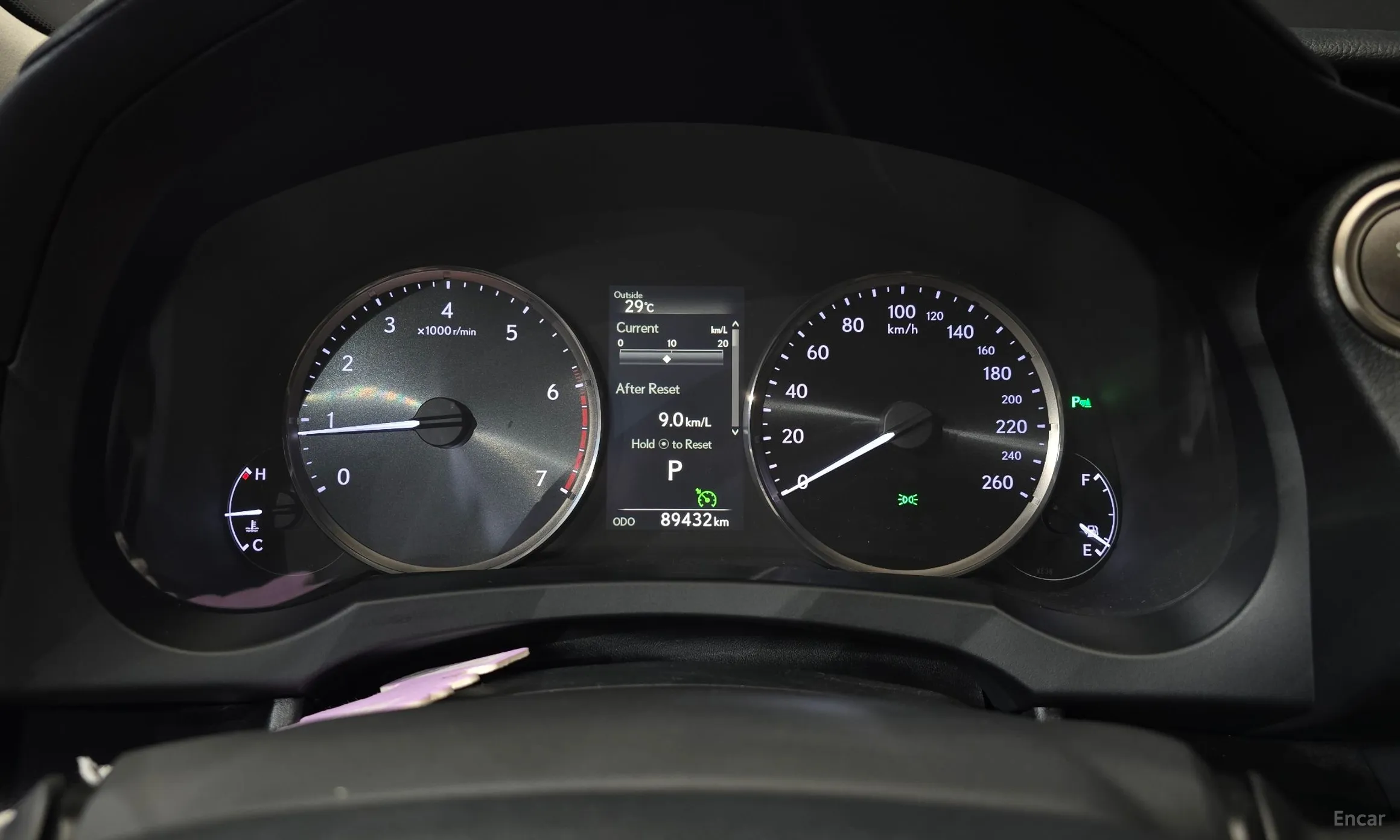 Lexus New IS200t превью 8
