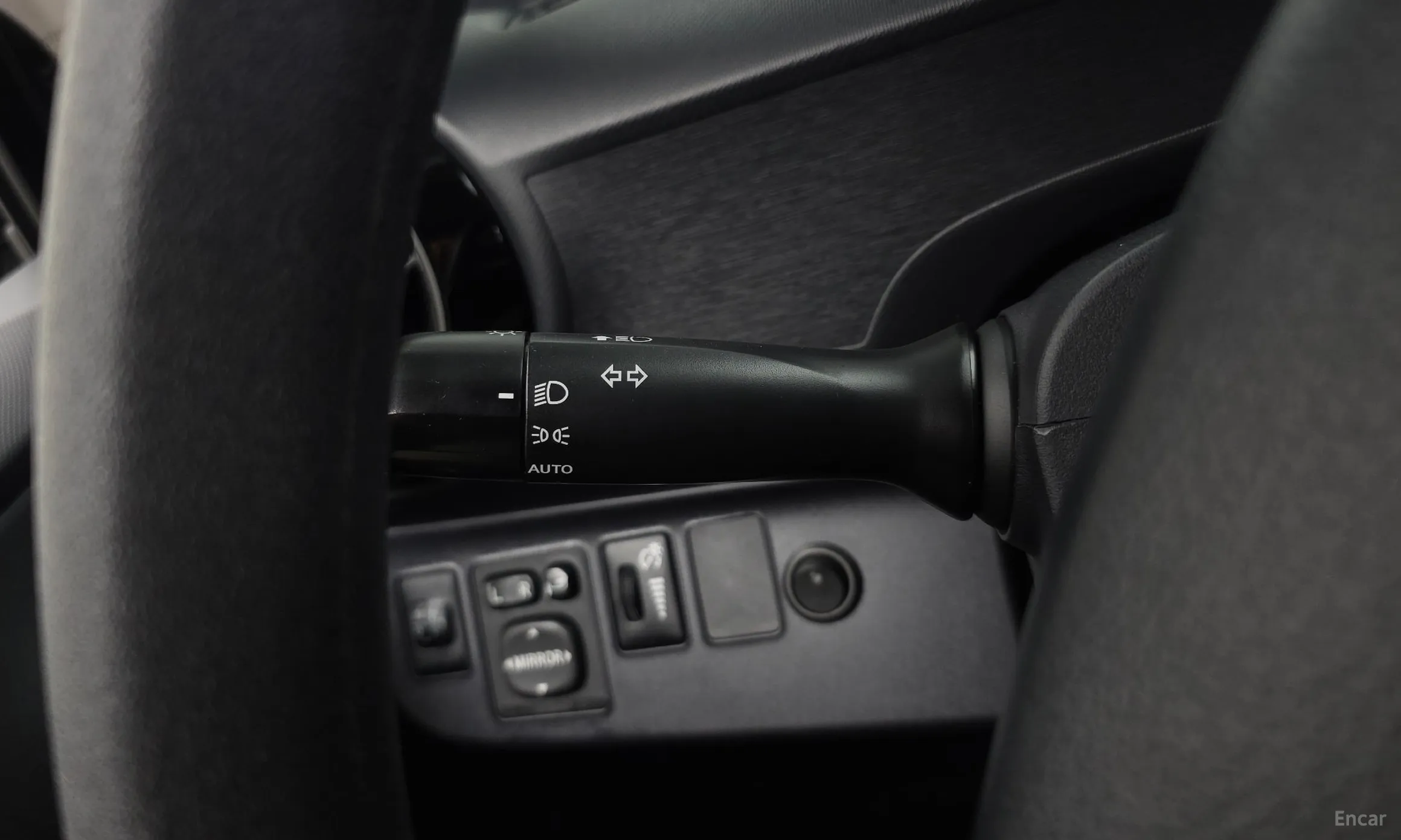 Toyota Prius C превью 19