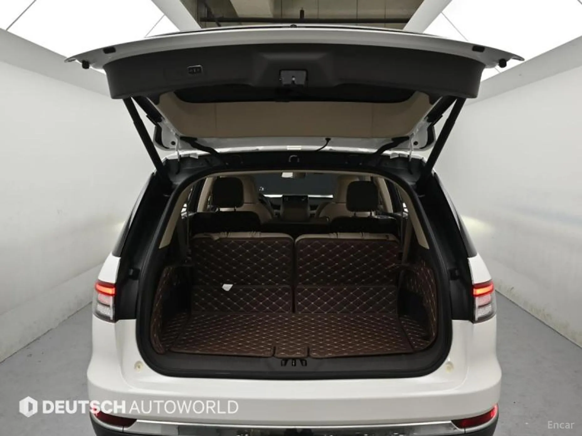 Lincoln Aviator 2nd Generation превью 19