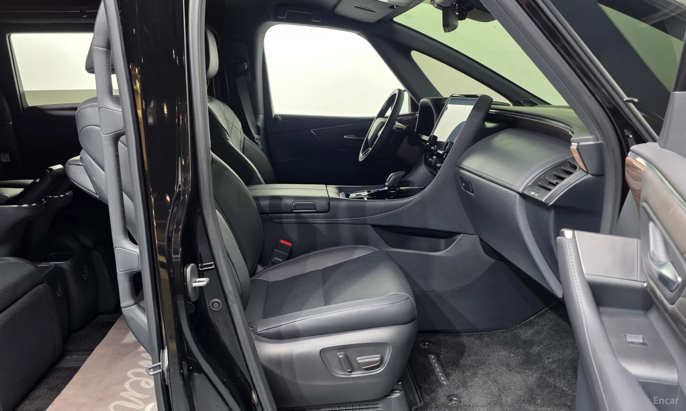 Toyota Alphard 4th Generation превью 11