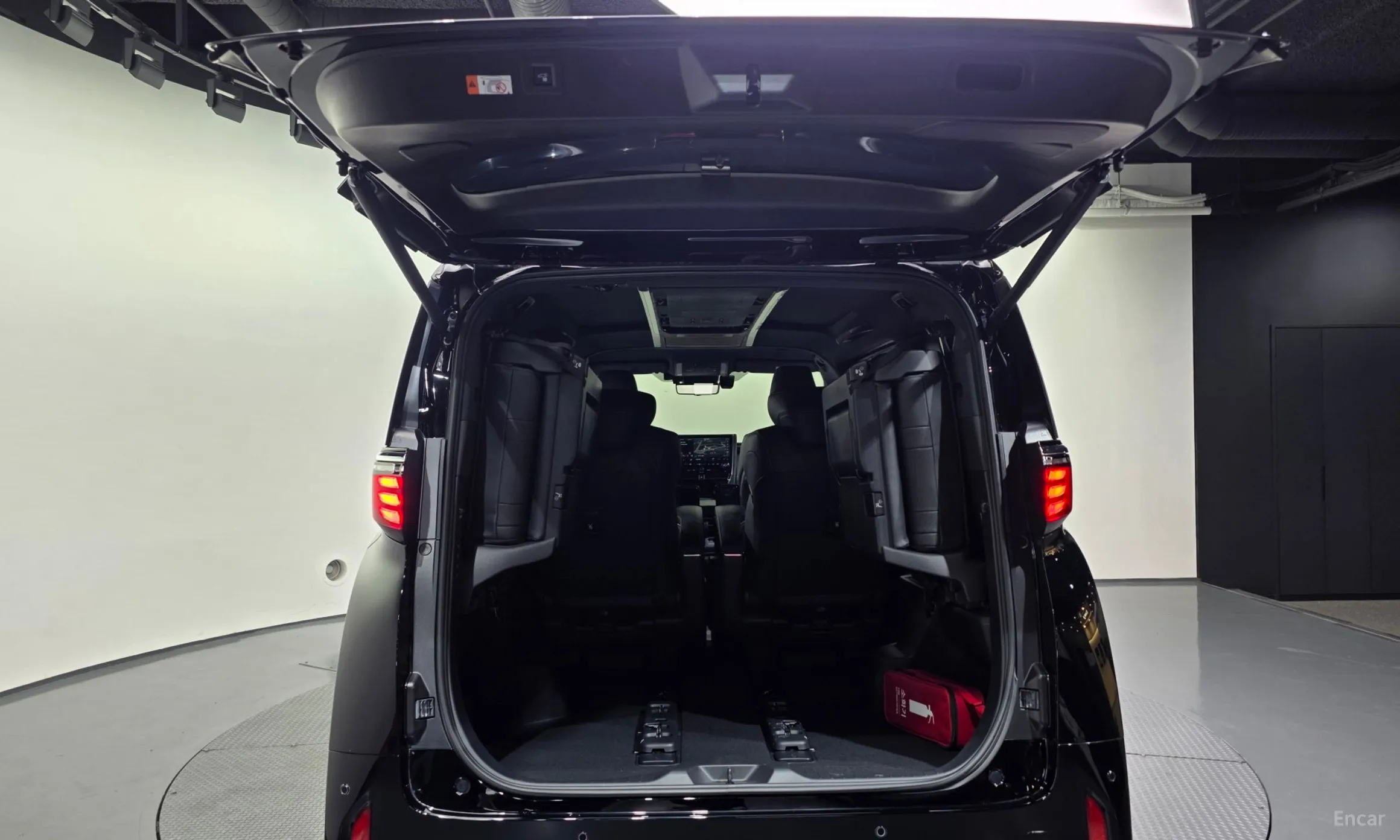 Toyota Alphard 4th Generation превью 20