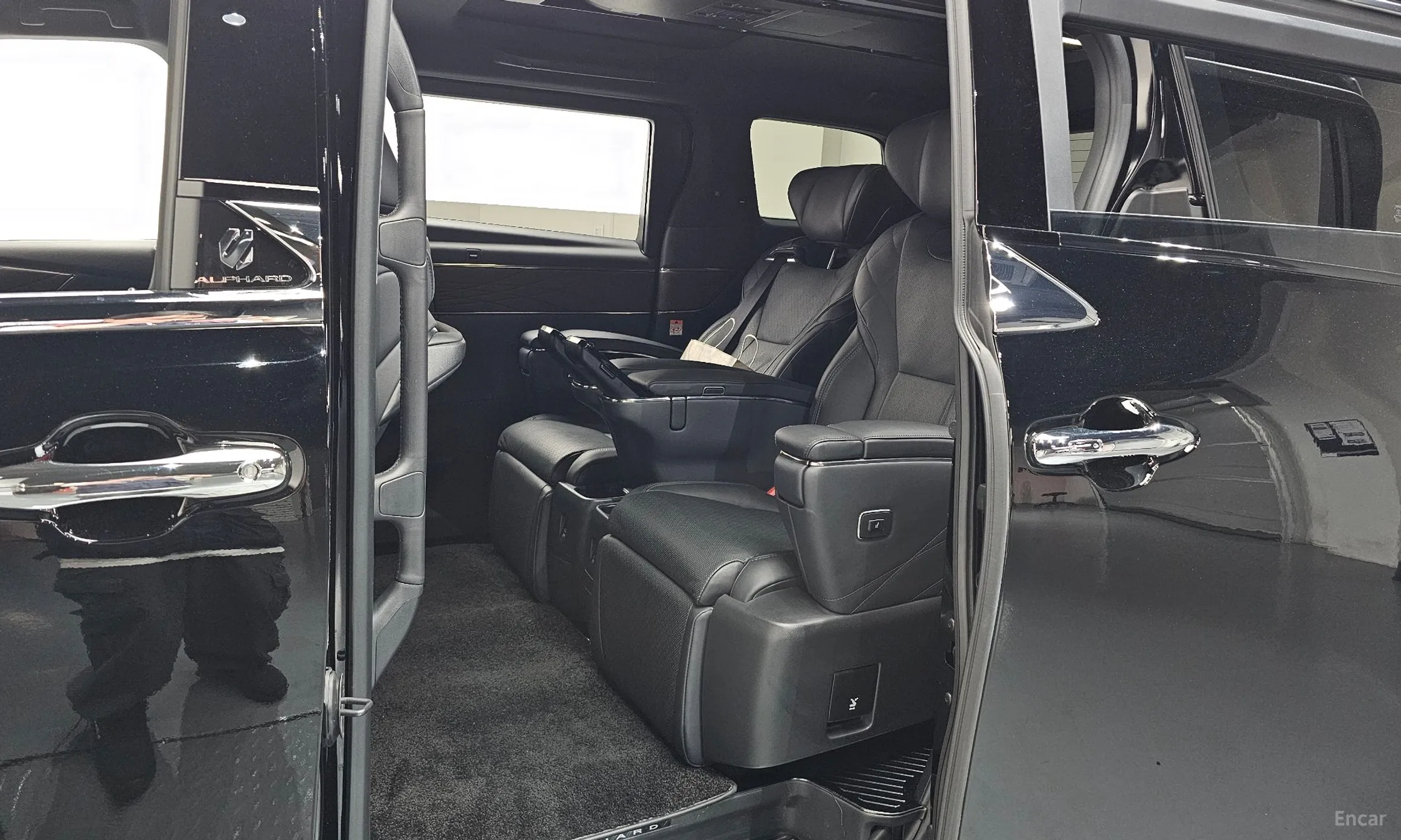 Toyota Alphard 4th Generation превью 11