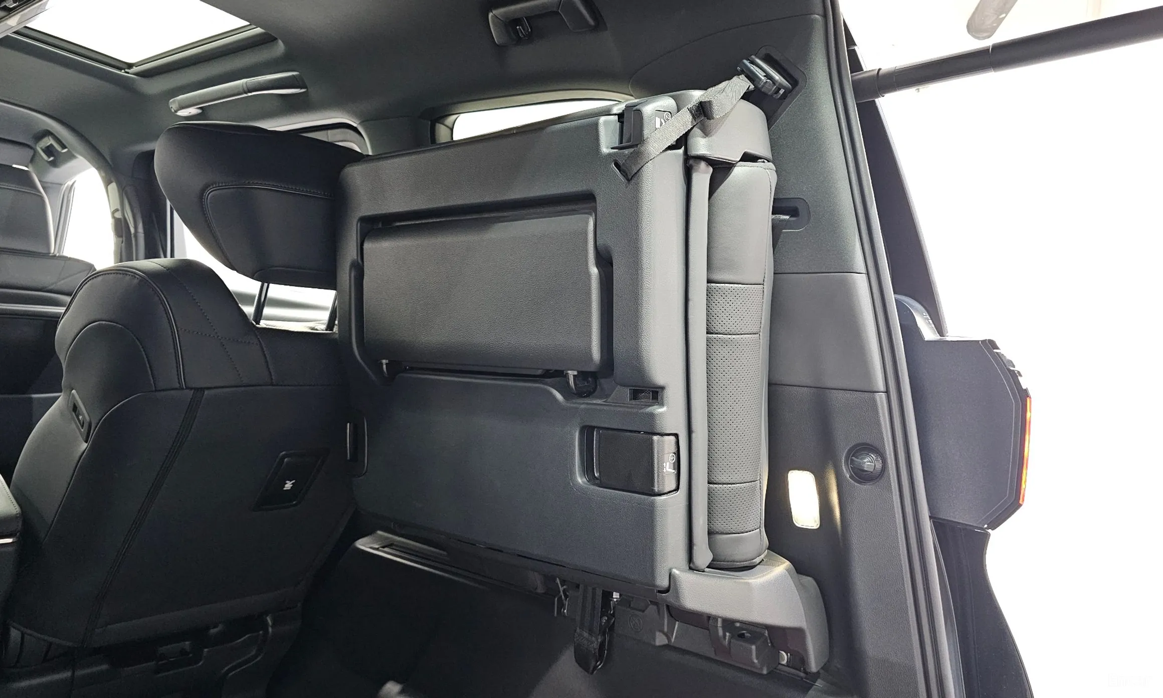 Toyota Alphard 4th Generation превью 15