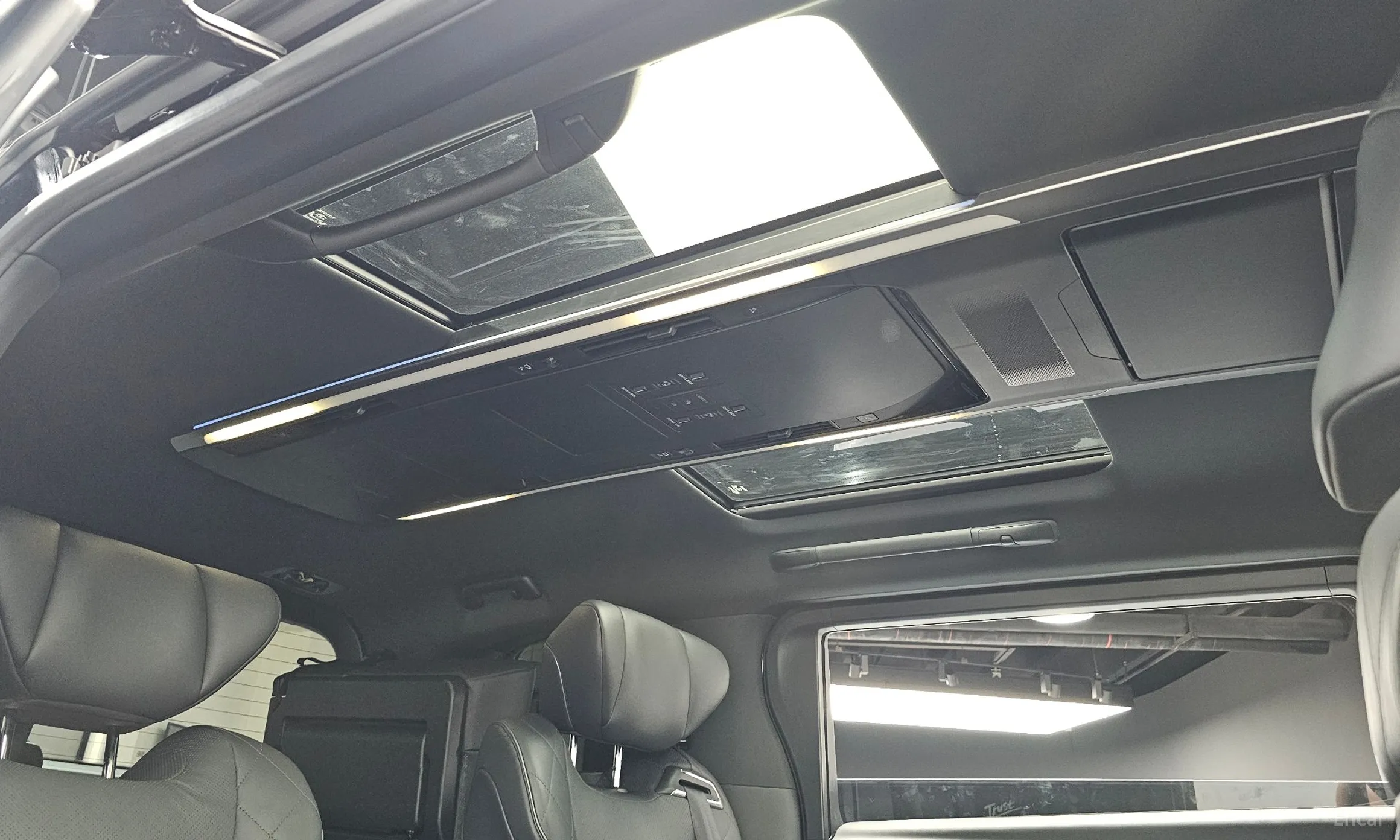 Toyota Alphard 4th Generation превью 19