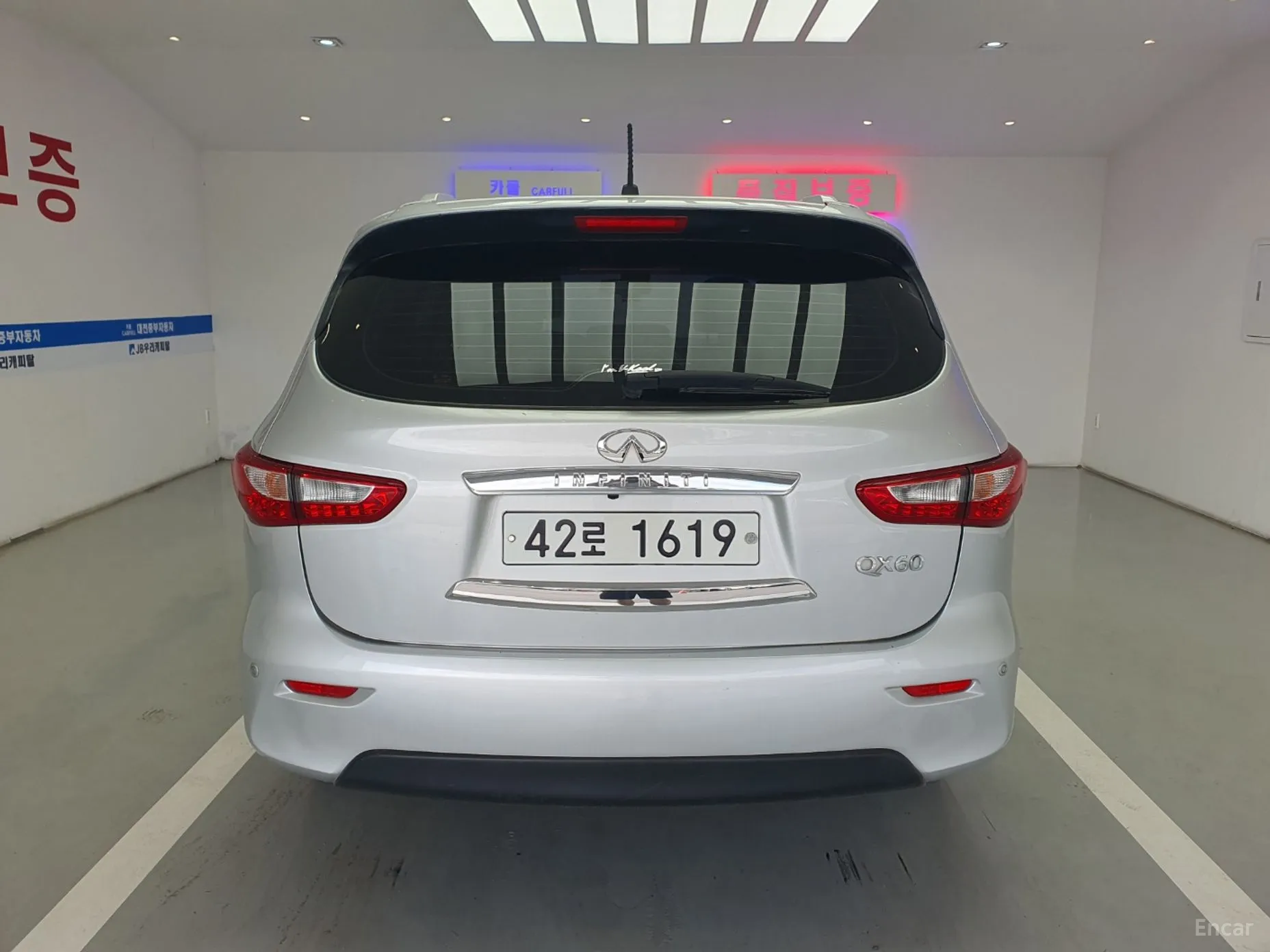 Infiniti JX35 превью 11