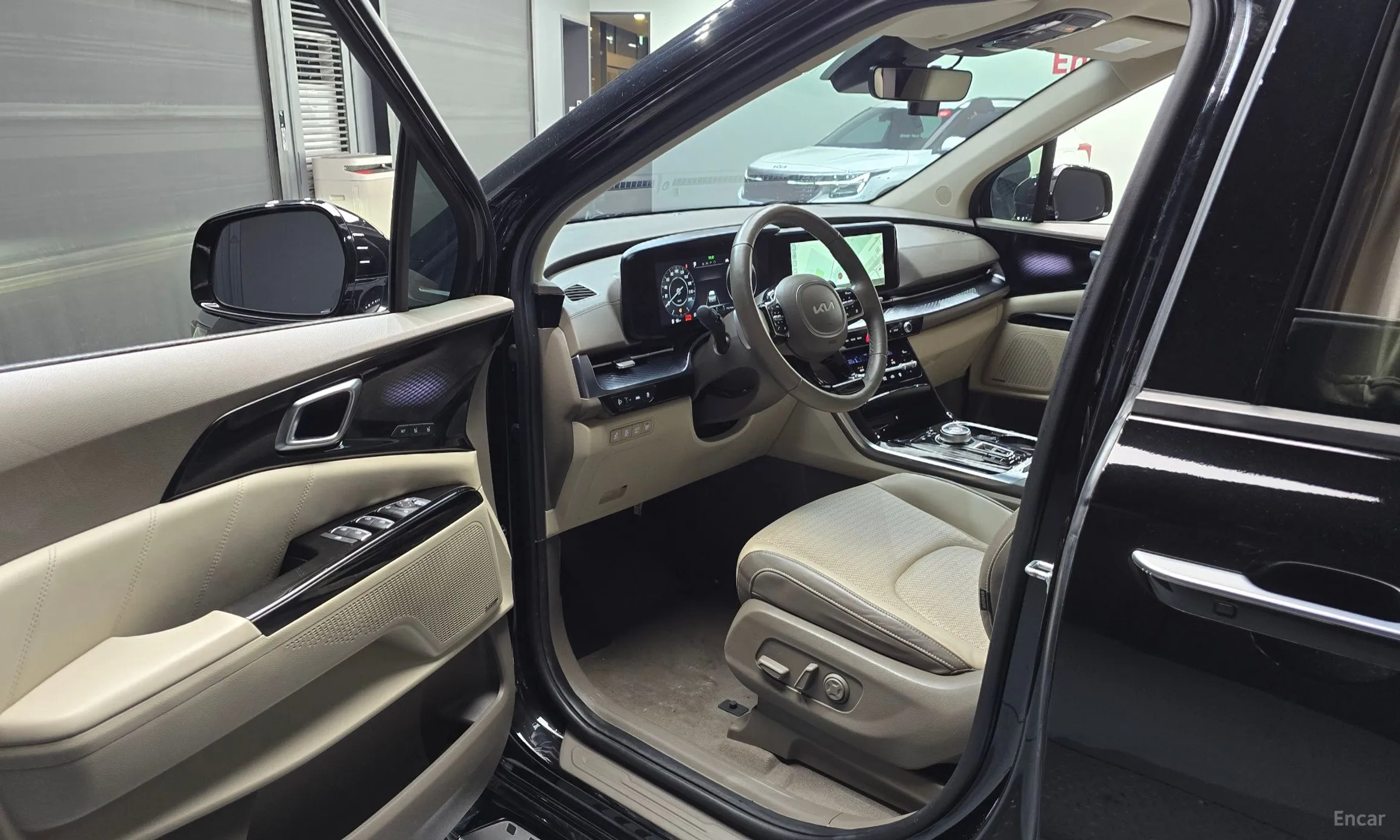 Kia Carnival Gen 4 превью 10
