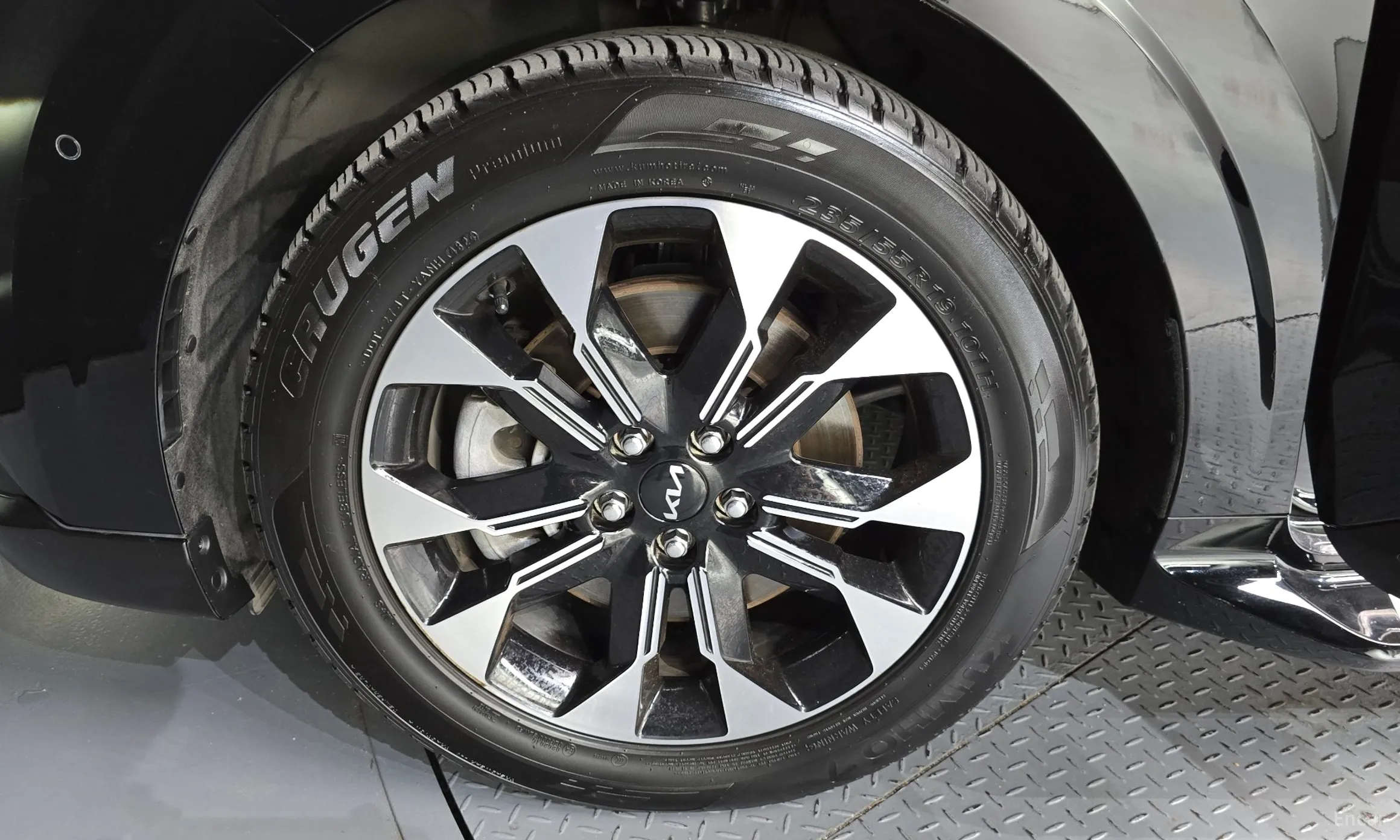Kia Carnival Gen 4 превью 5