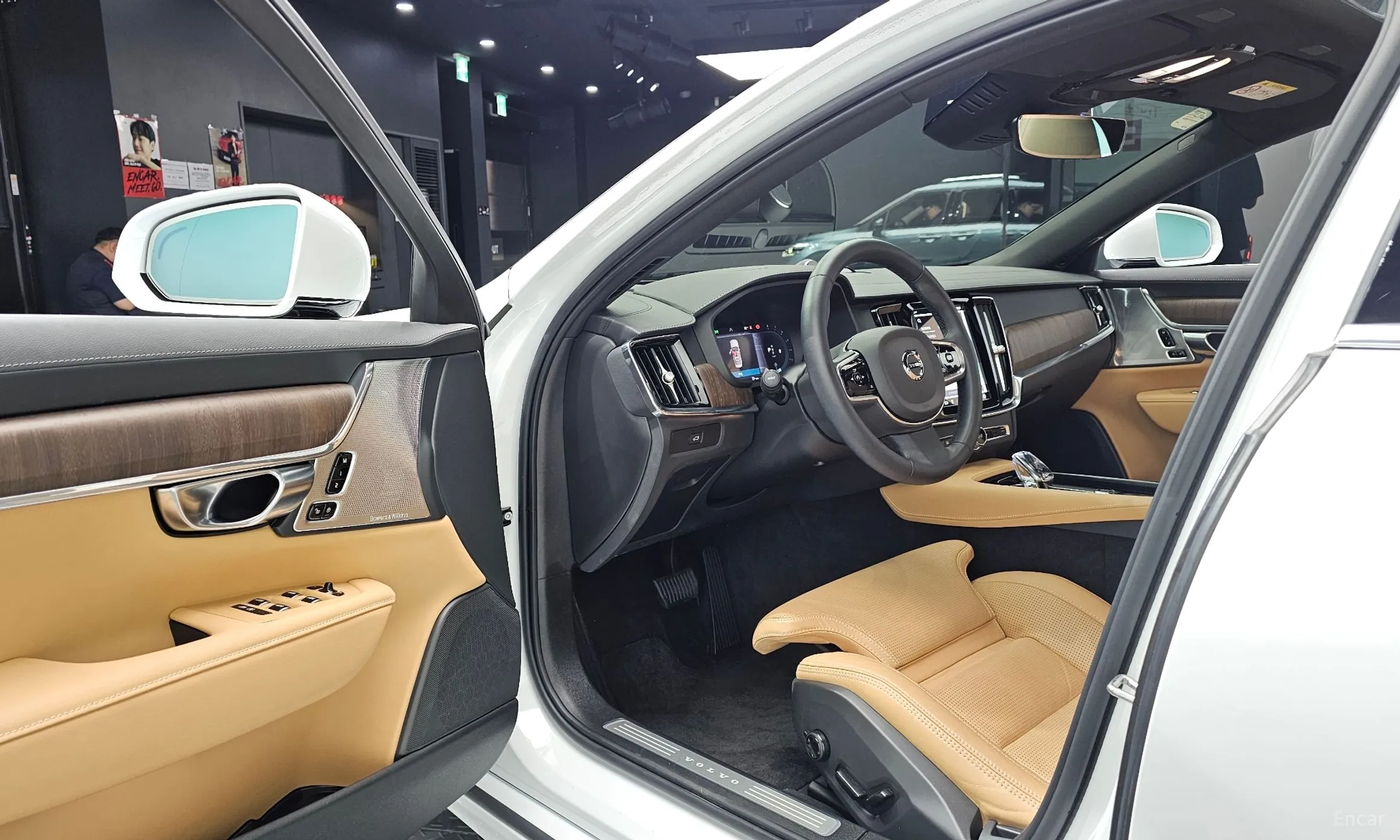 Volvo S90 превью 10