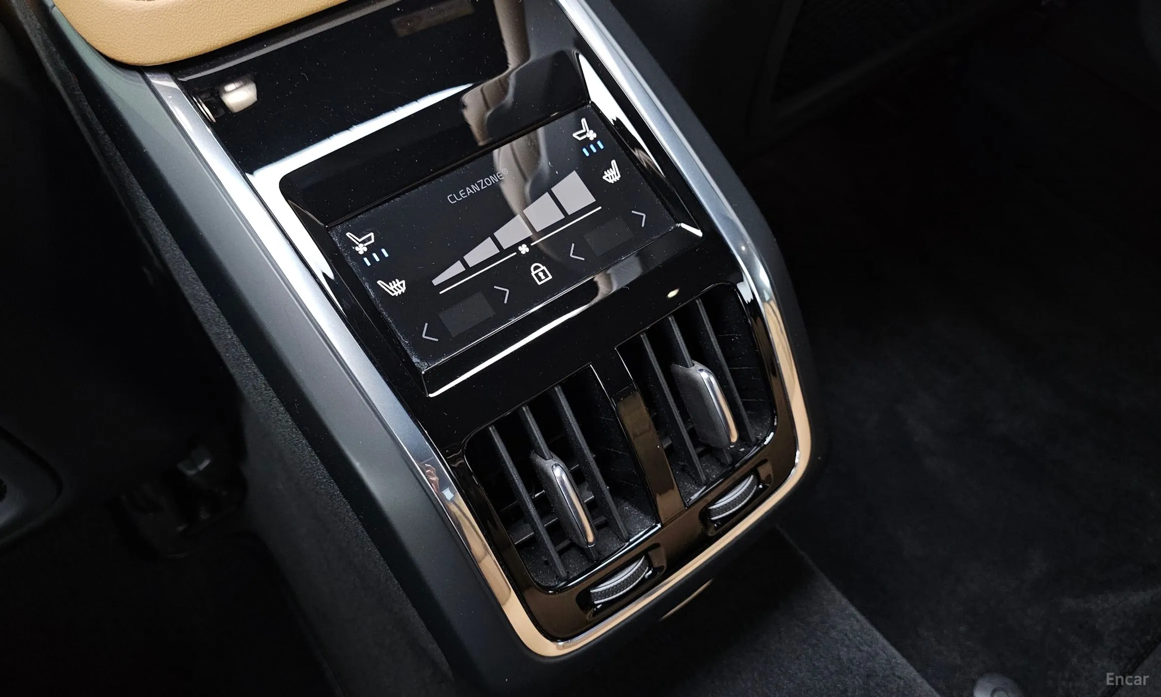 Volvo S90 превью 18