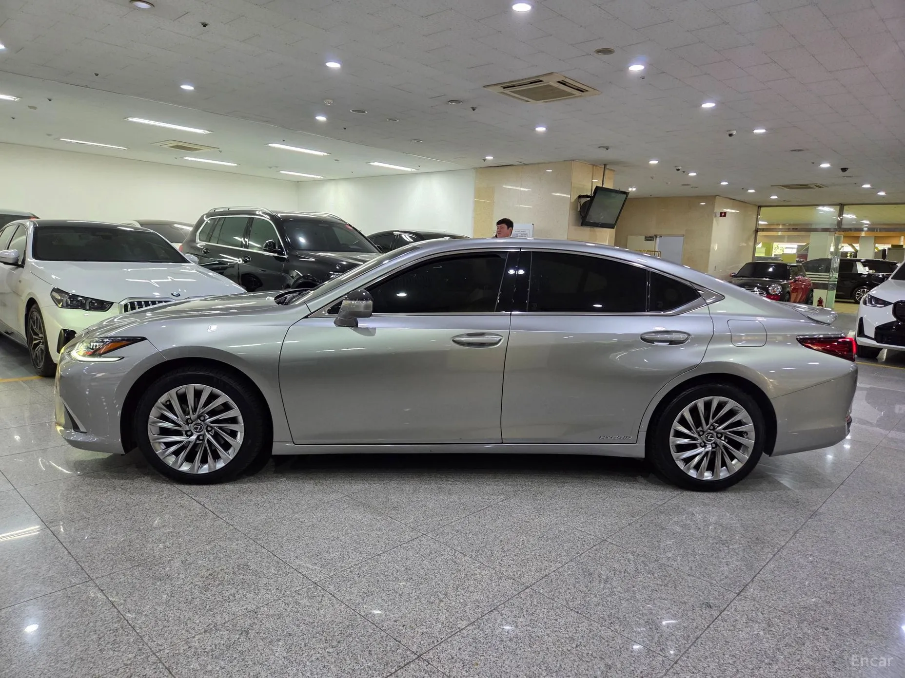 Lexus ES300h 7th Generation превью 3