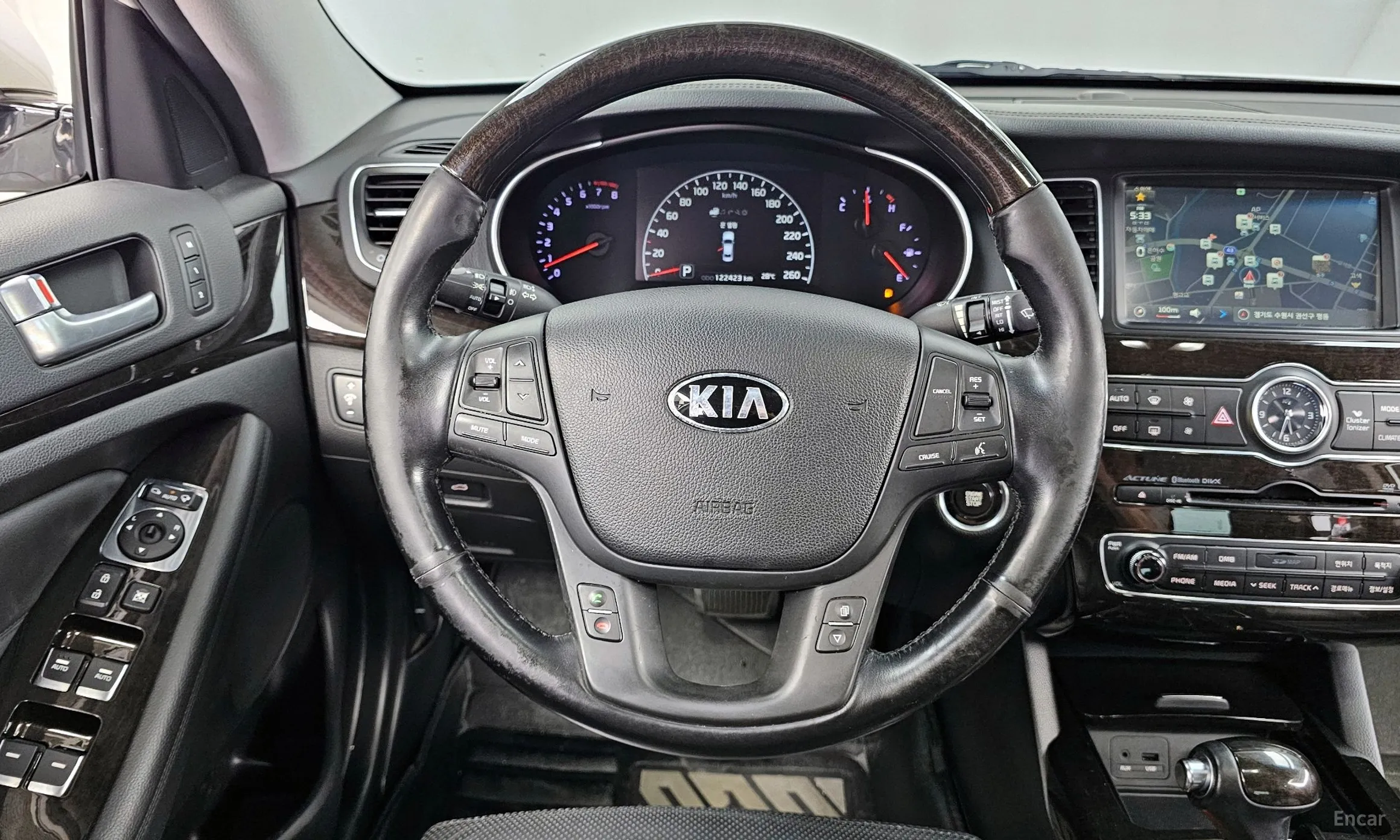 Kia K7 превью 13