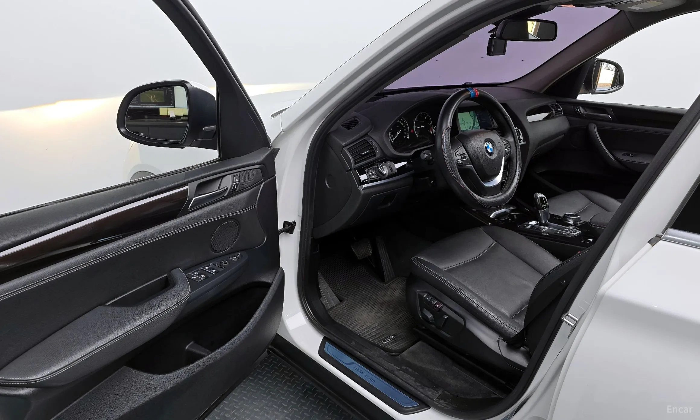 BMW X3 (F25) превью 10