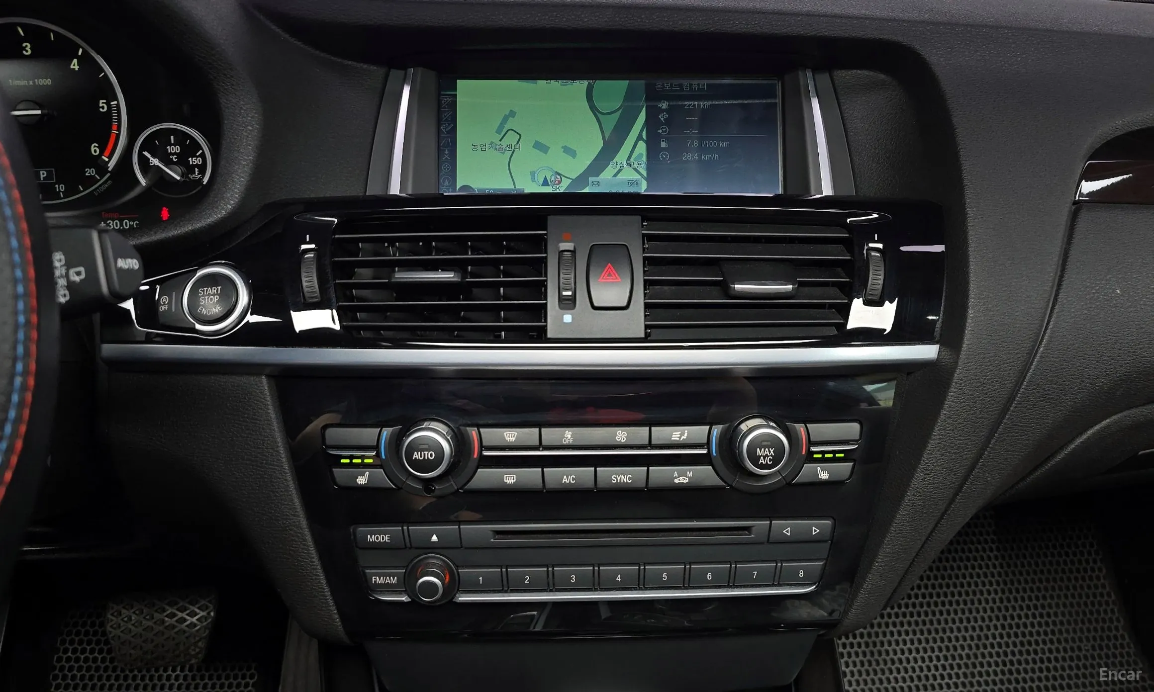 BMW X3 (F25) превью 15