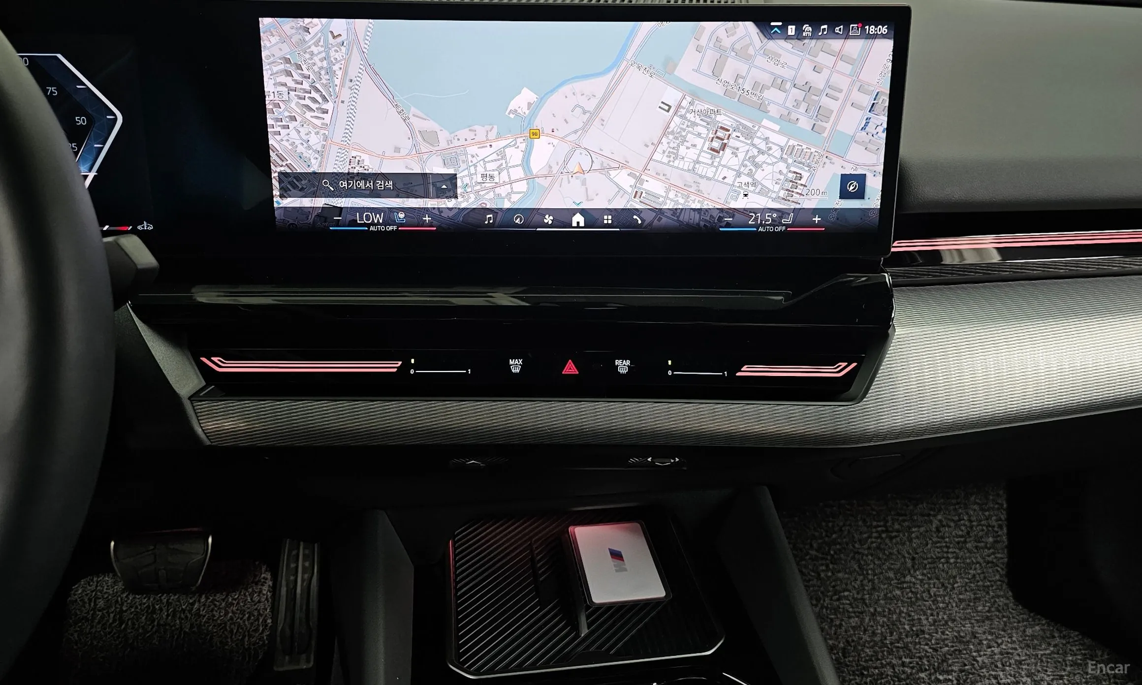 BMW 5 Series (G60) превью 14