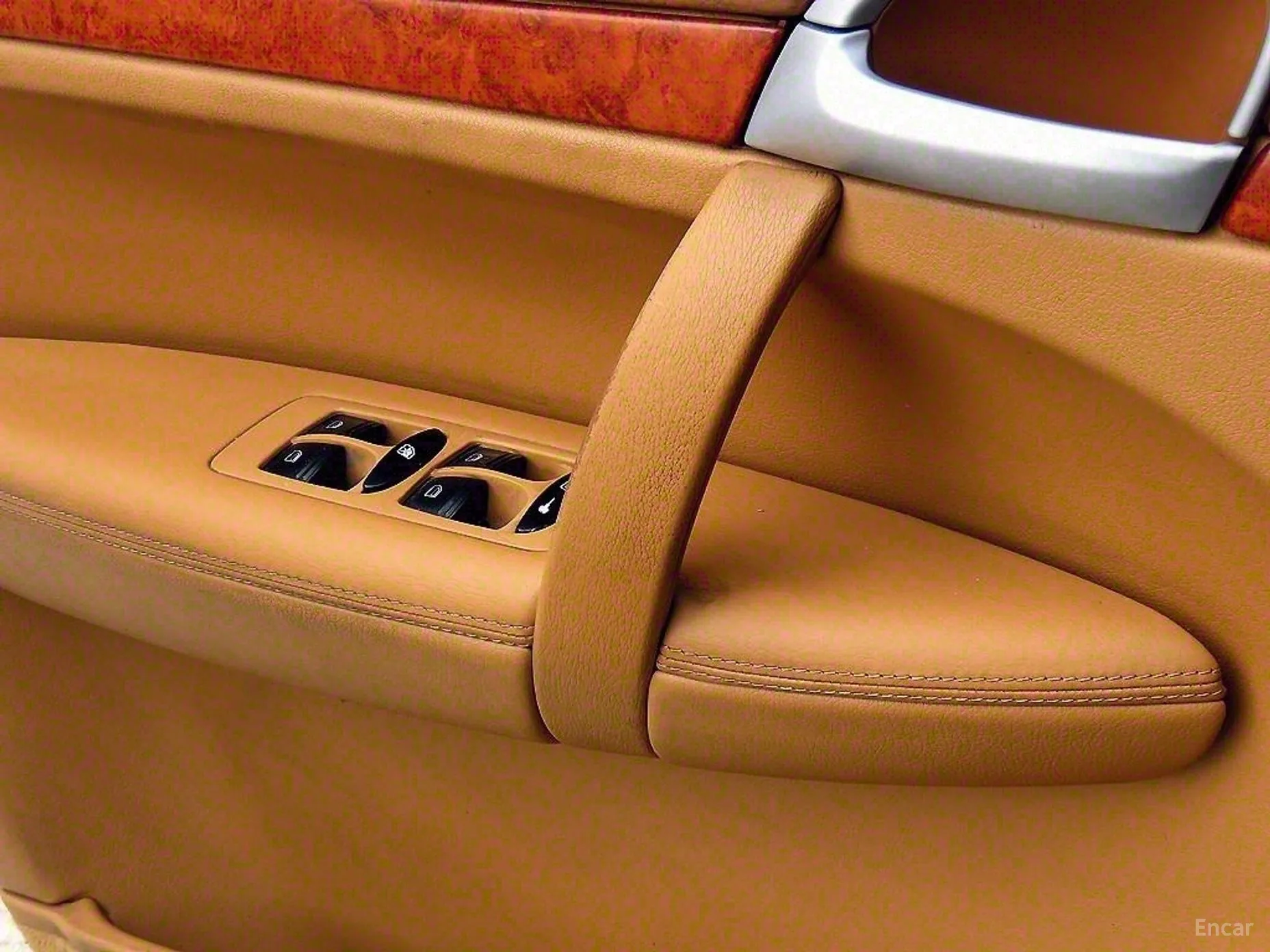 Porsche Cayenne превью 10