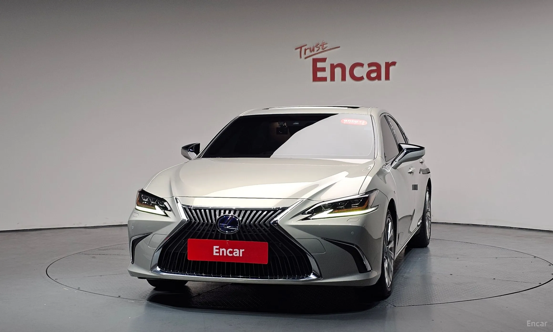 Lexus ES300h 7th Generation превью 3