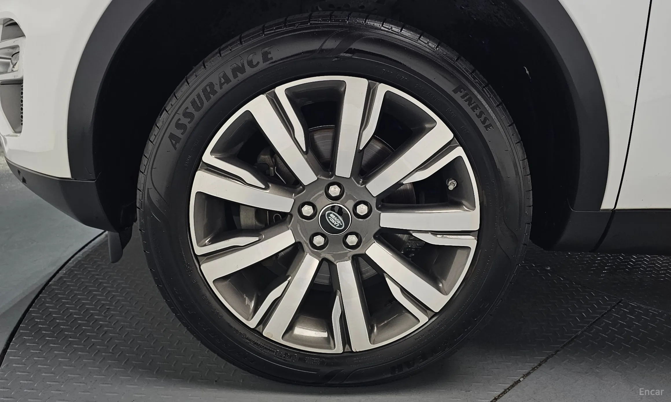 Land Rover Discovery Sports превью 5