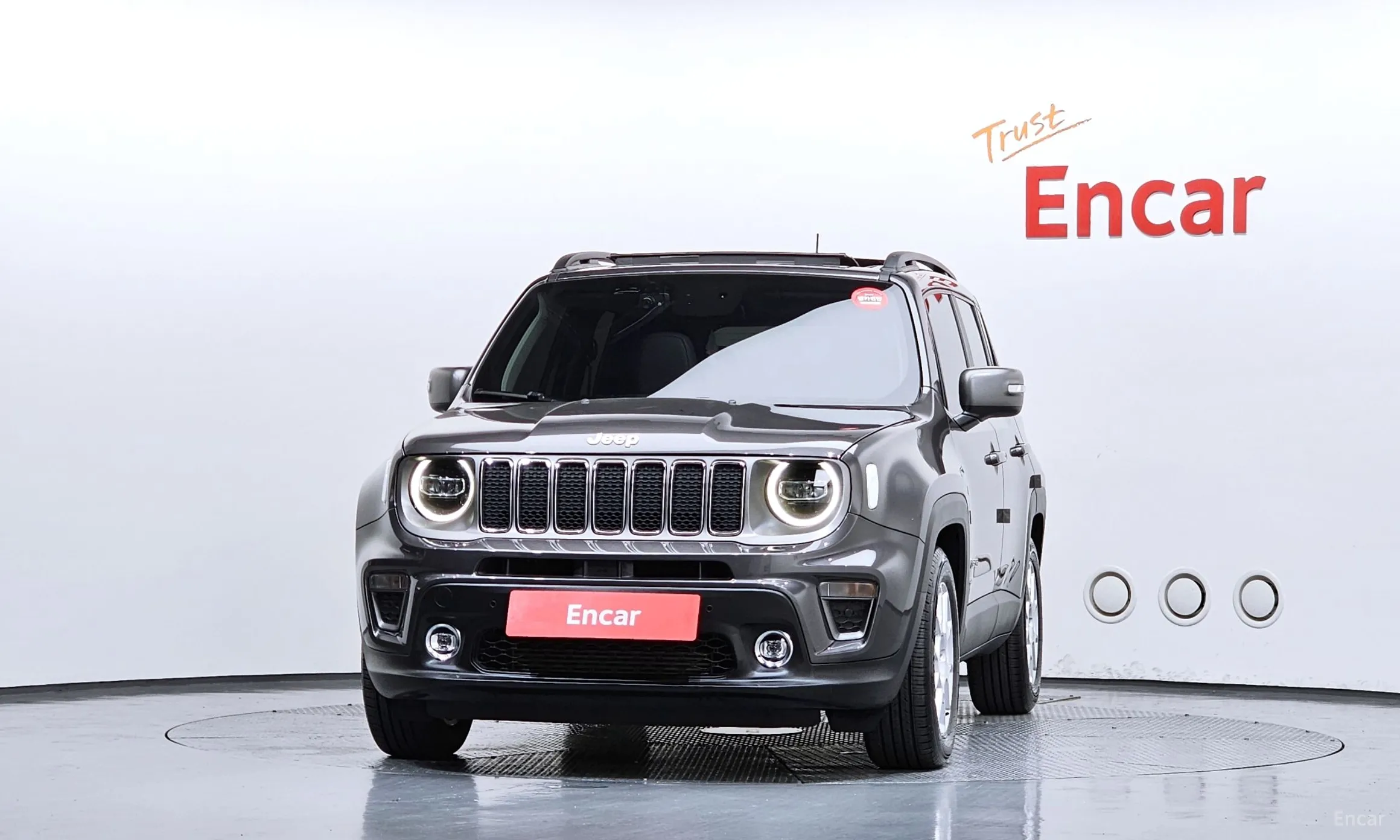 Jeep Renegade превью 3