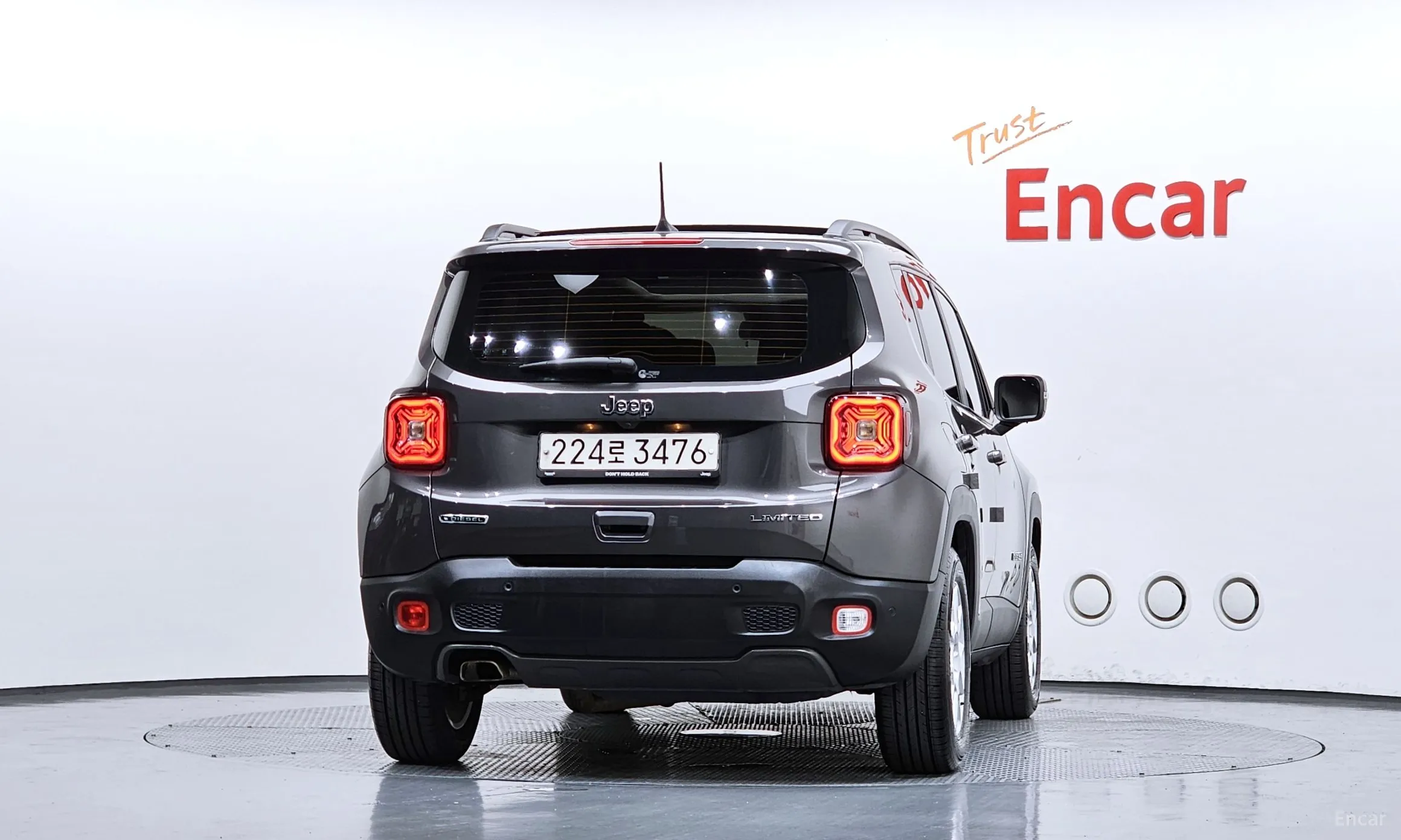 Jeep Renegade превью 4