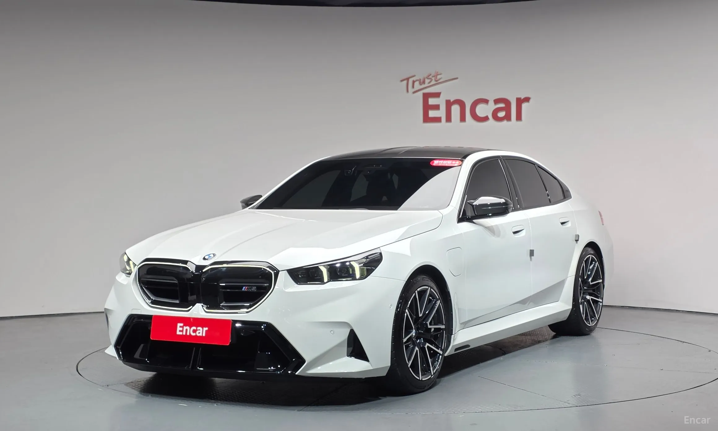 BMW M5 (G90)