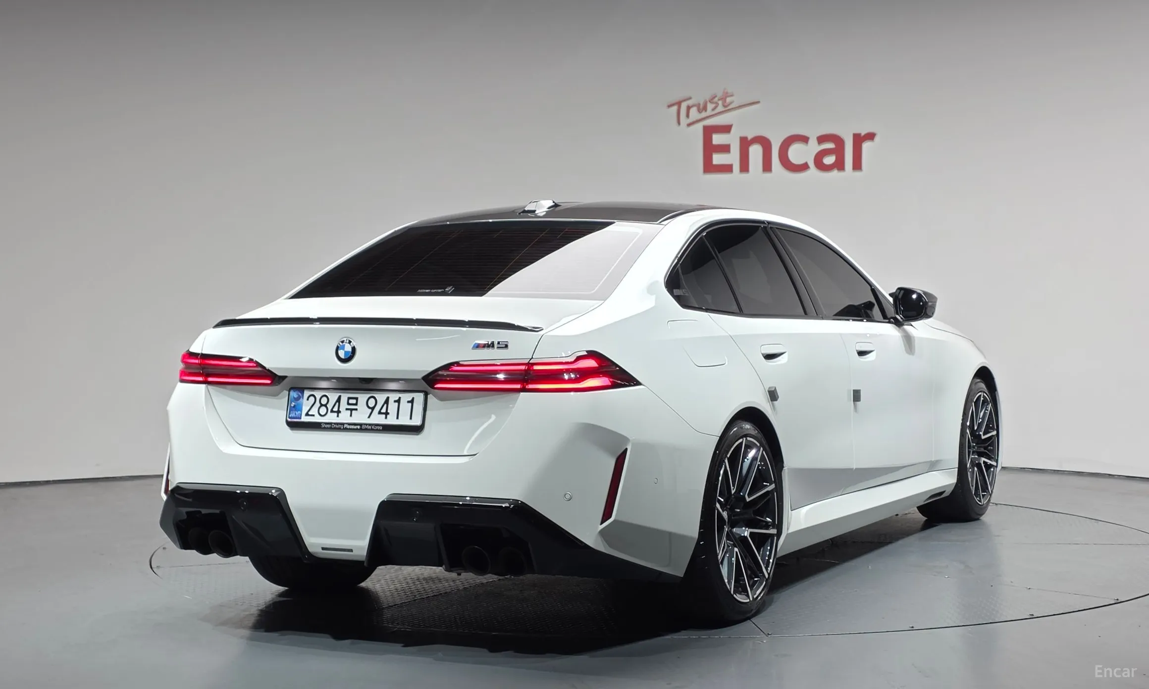 BMW M5 (G90)