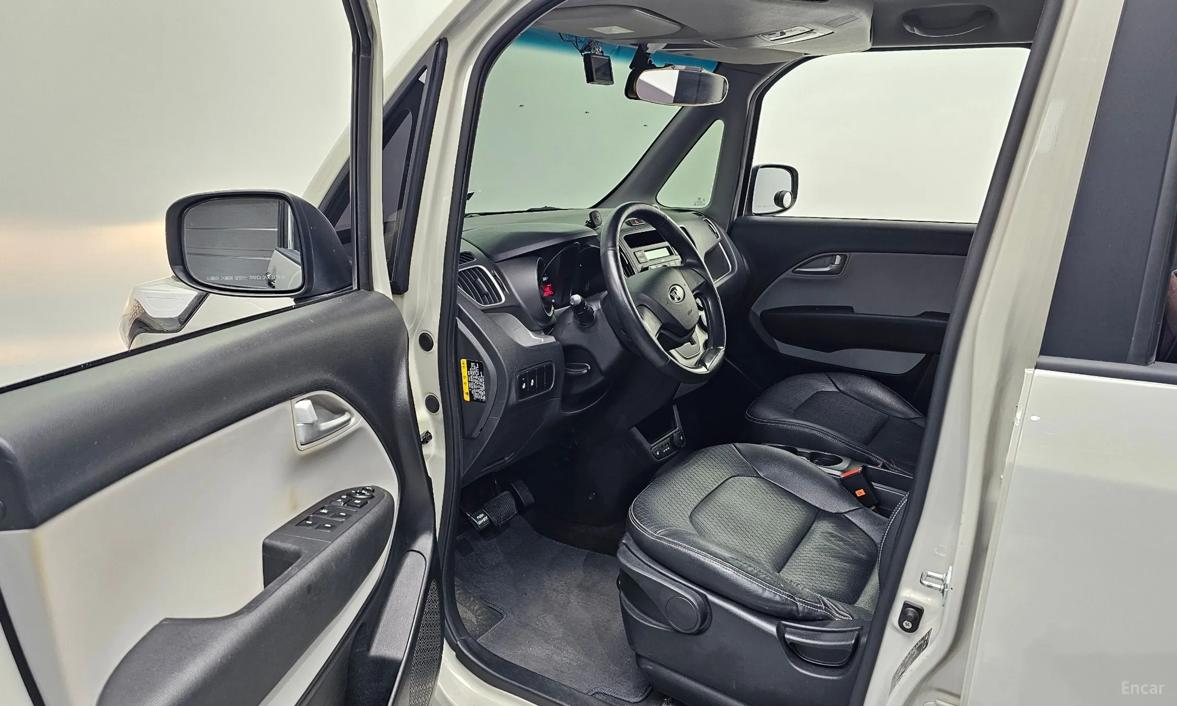 Kia Ray превью 10
