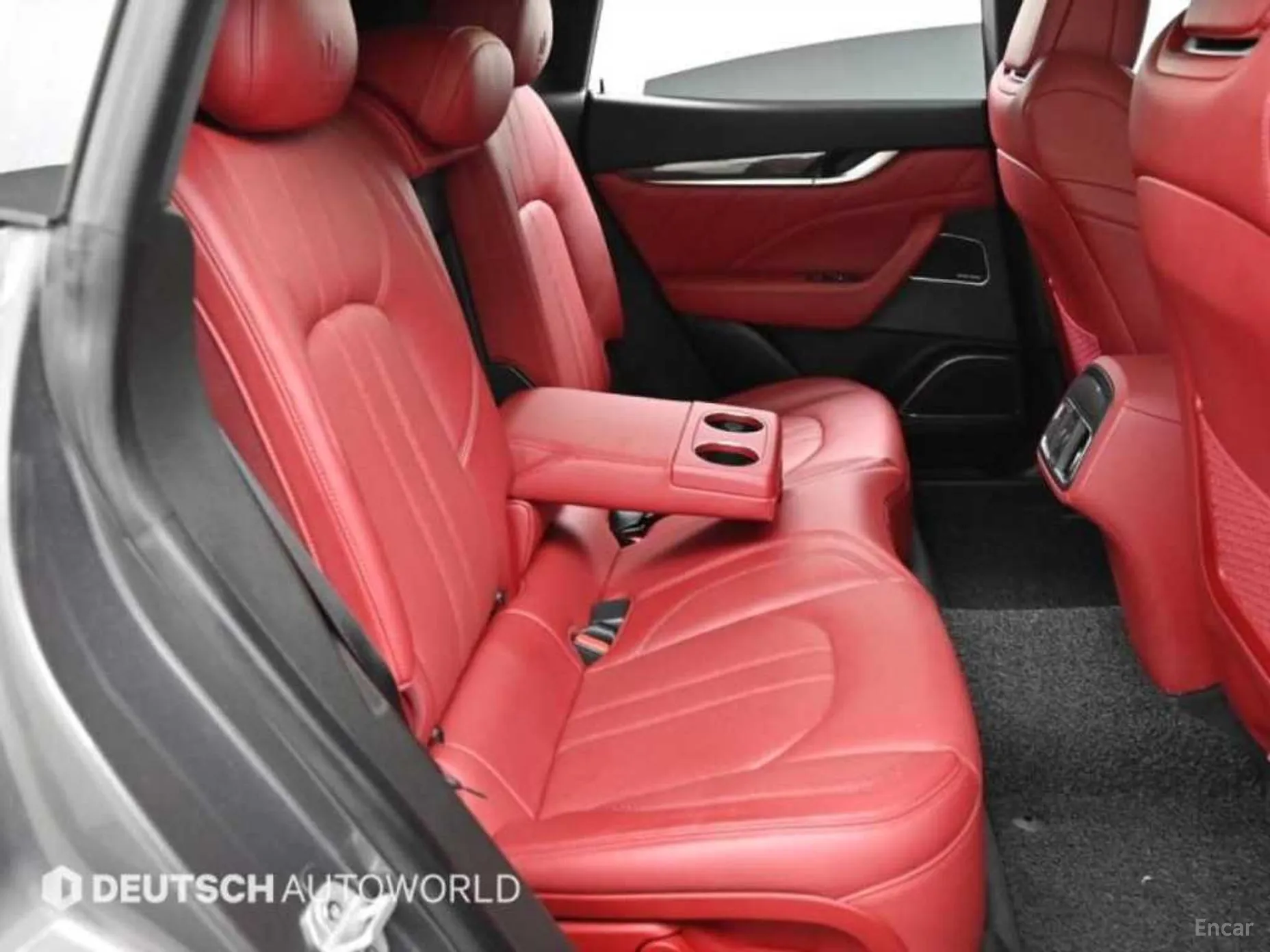 Maserati Levante превью 12