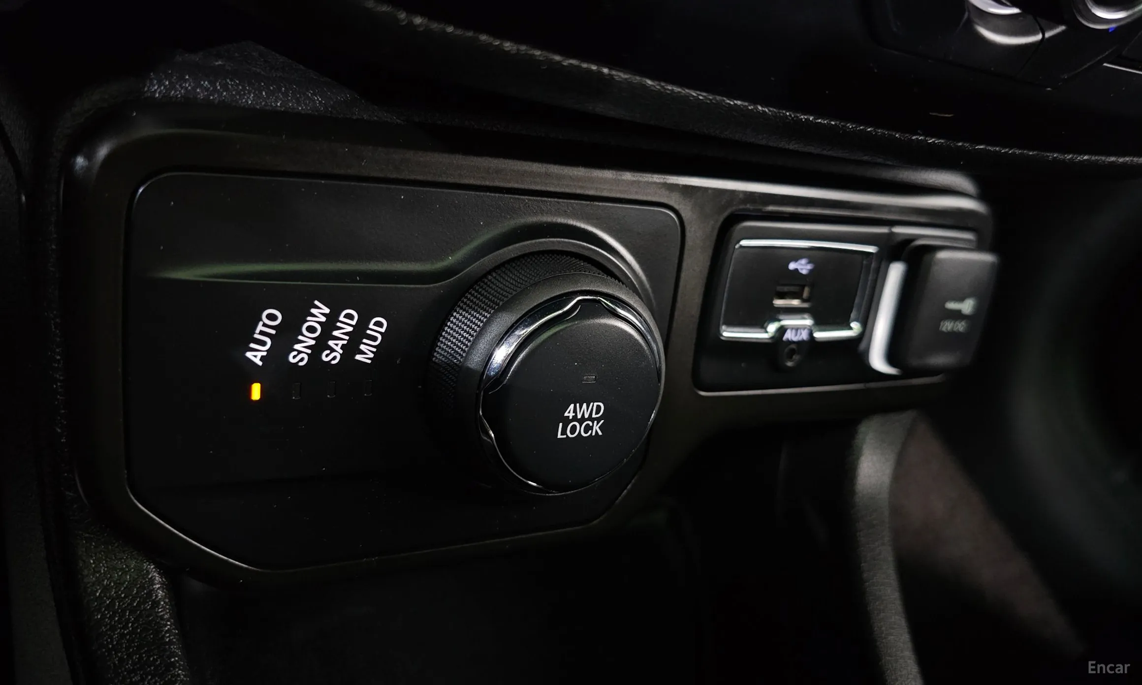 Jeep Renegade превью 19