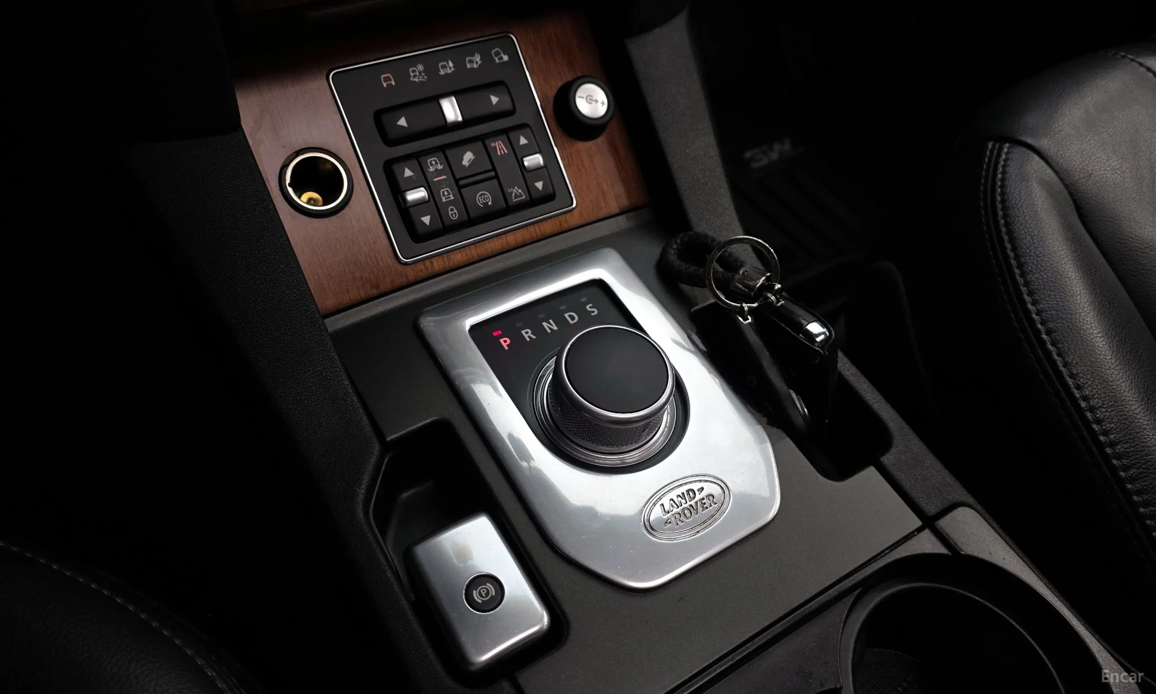 Land Rover Discovery 4 превью 9