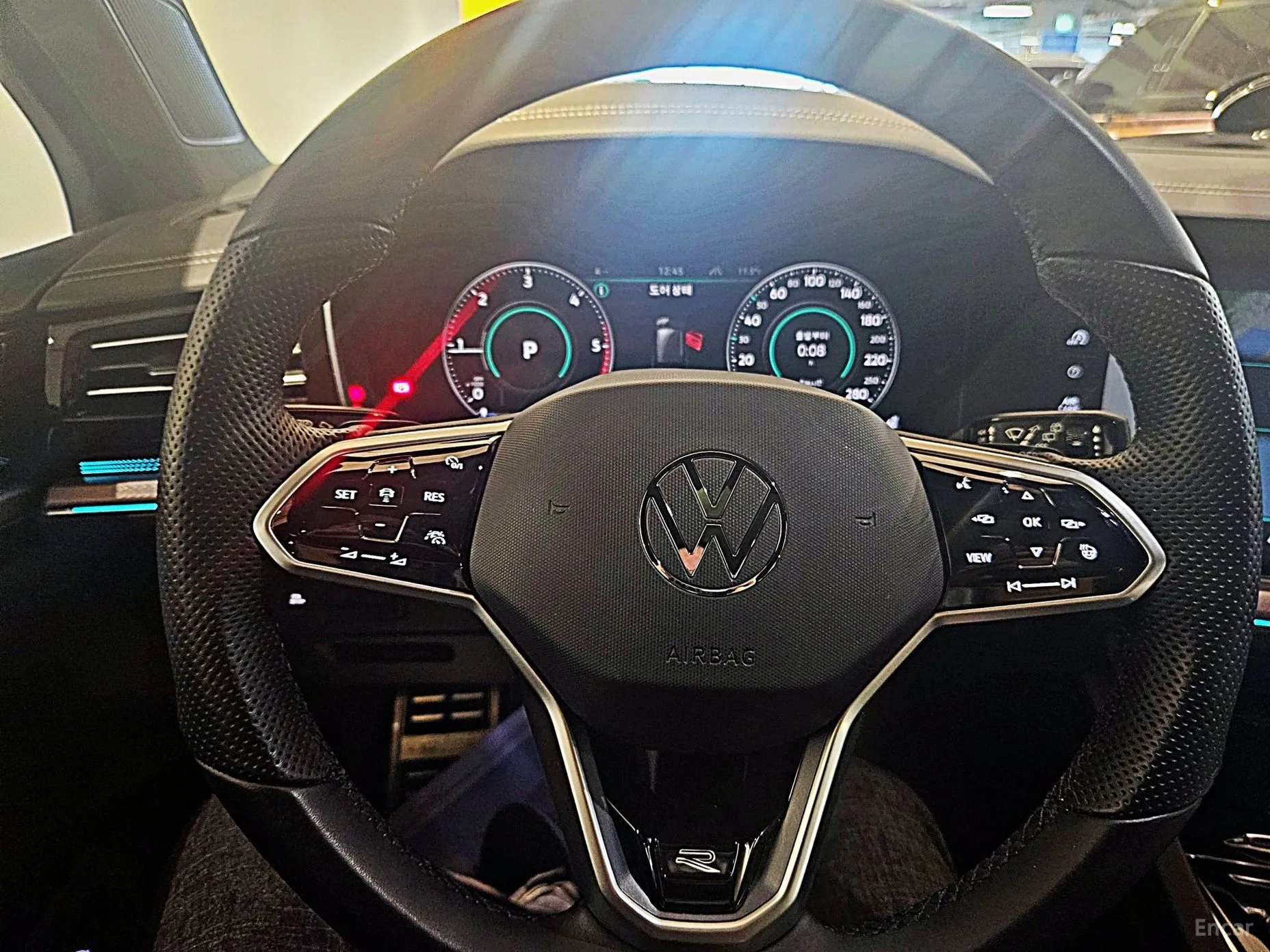 Volkswagen Touareg 3rd Generation превью 11