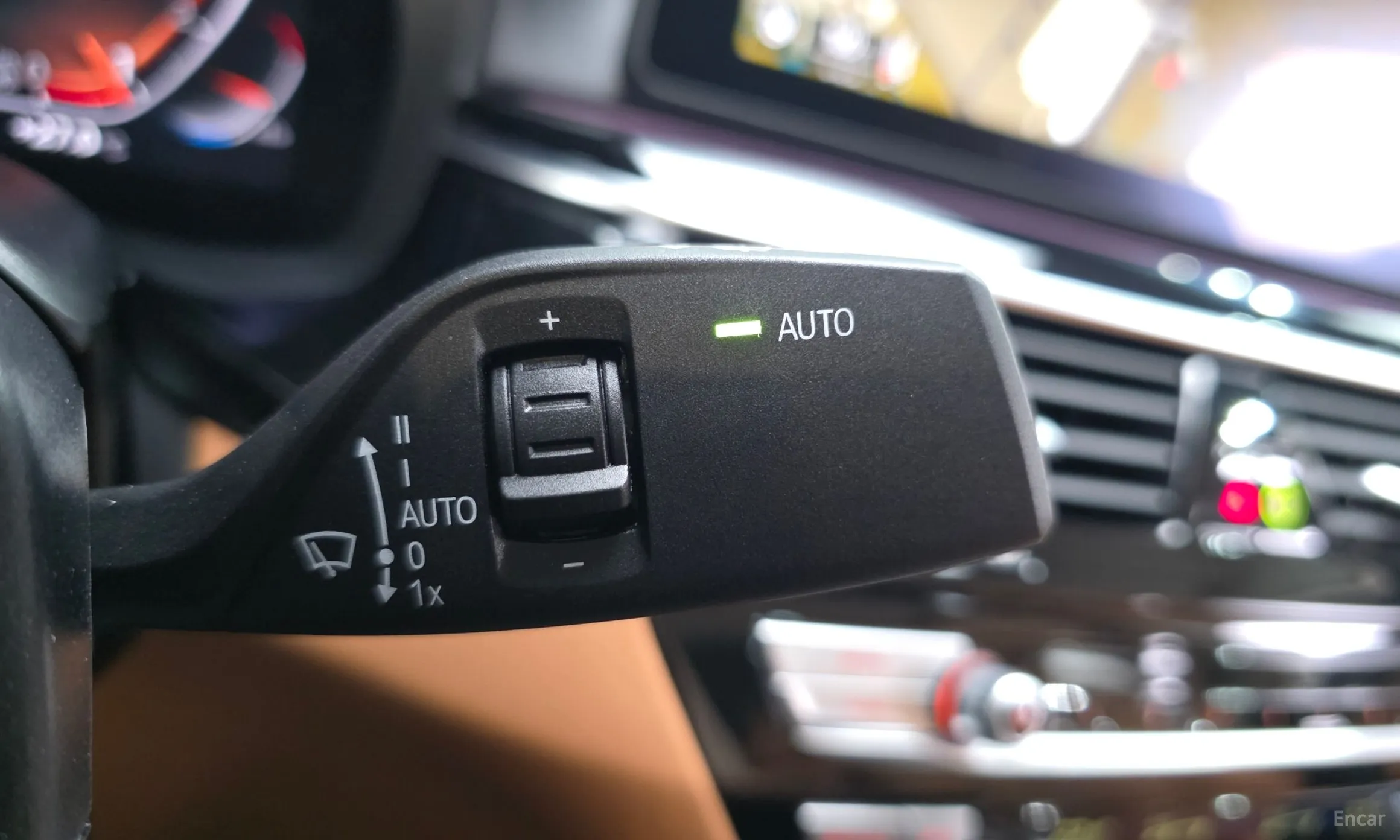 BMW 5 Series (G30) превью 20
