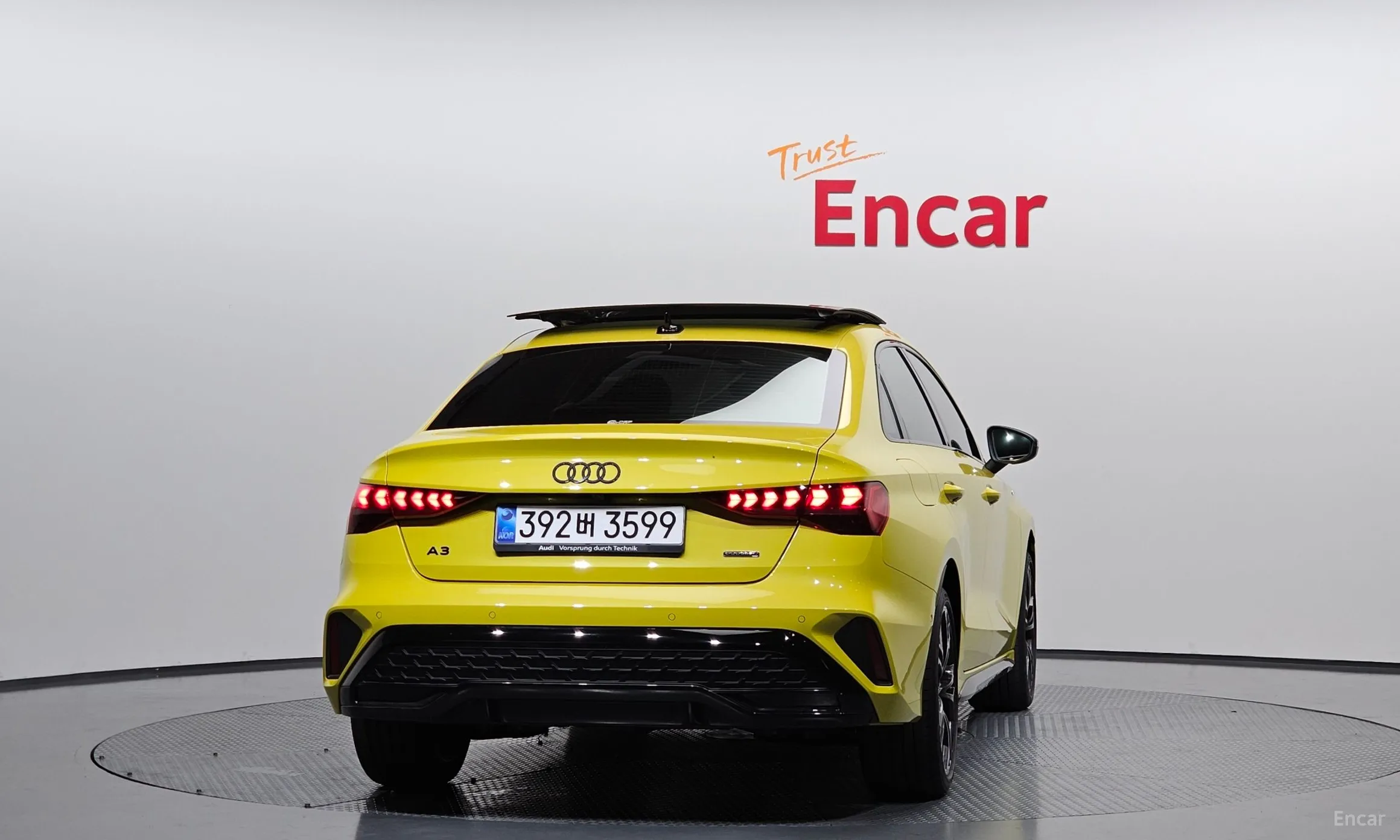 Audi A3 (8Y) превью 4