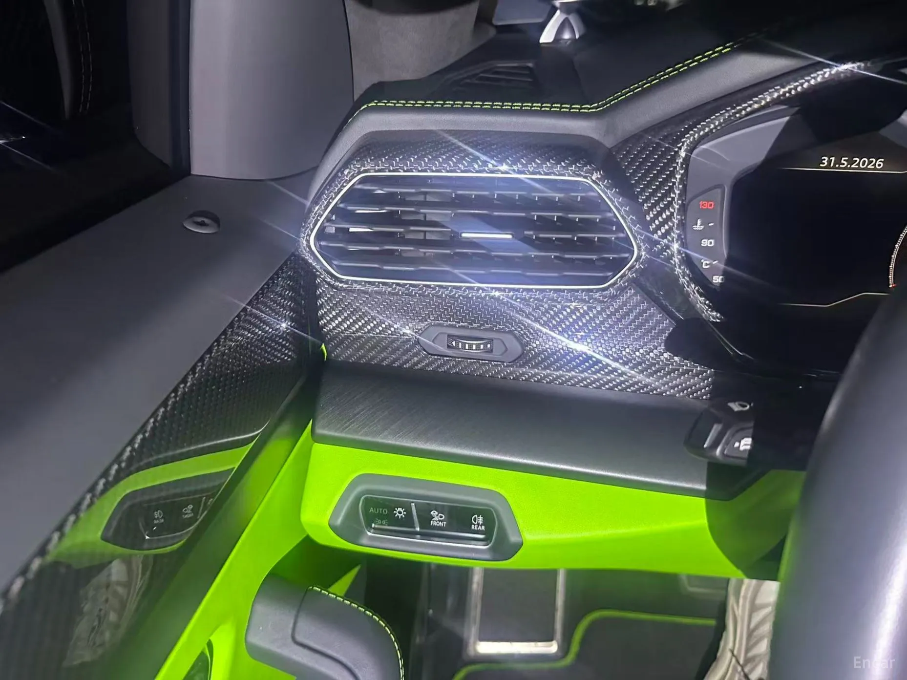 Lamborghini Urus превью 13
