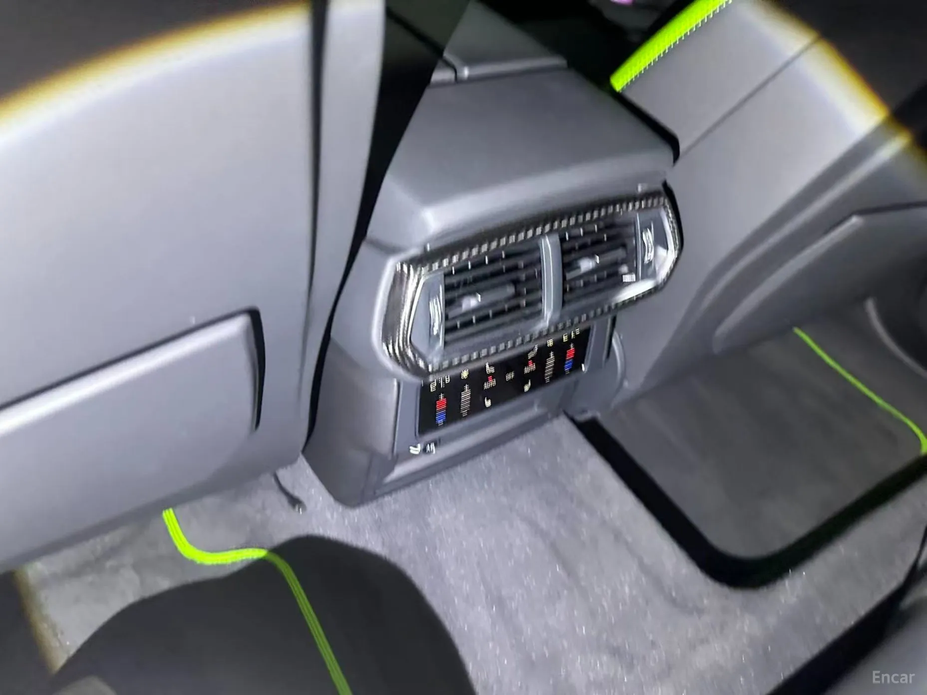 Lamborghini Urus превью 14