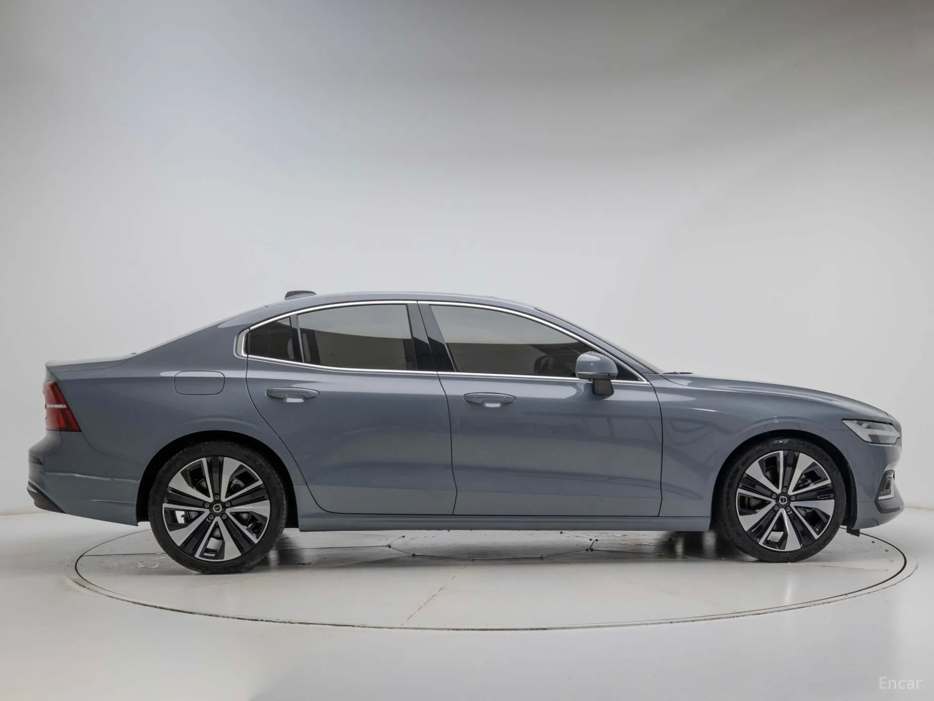 Volvo S60 3rd Generation превью 3