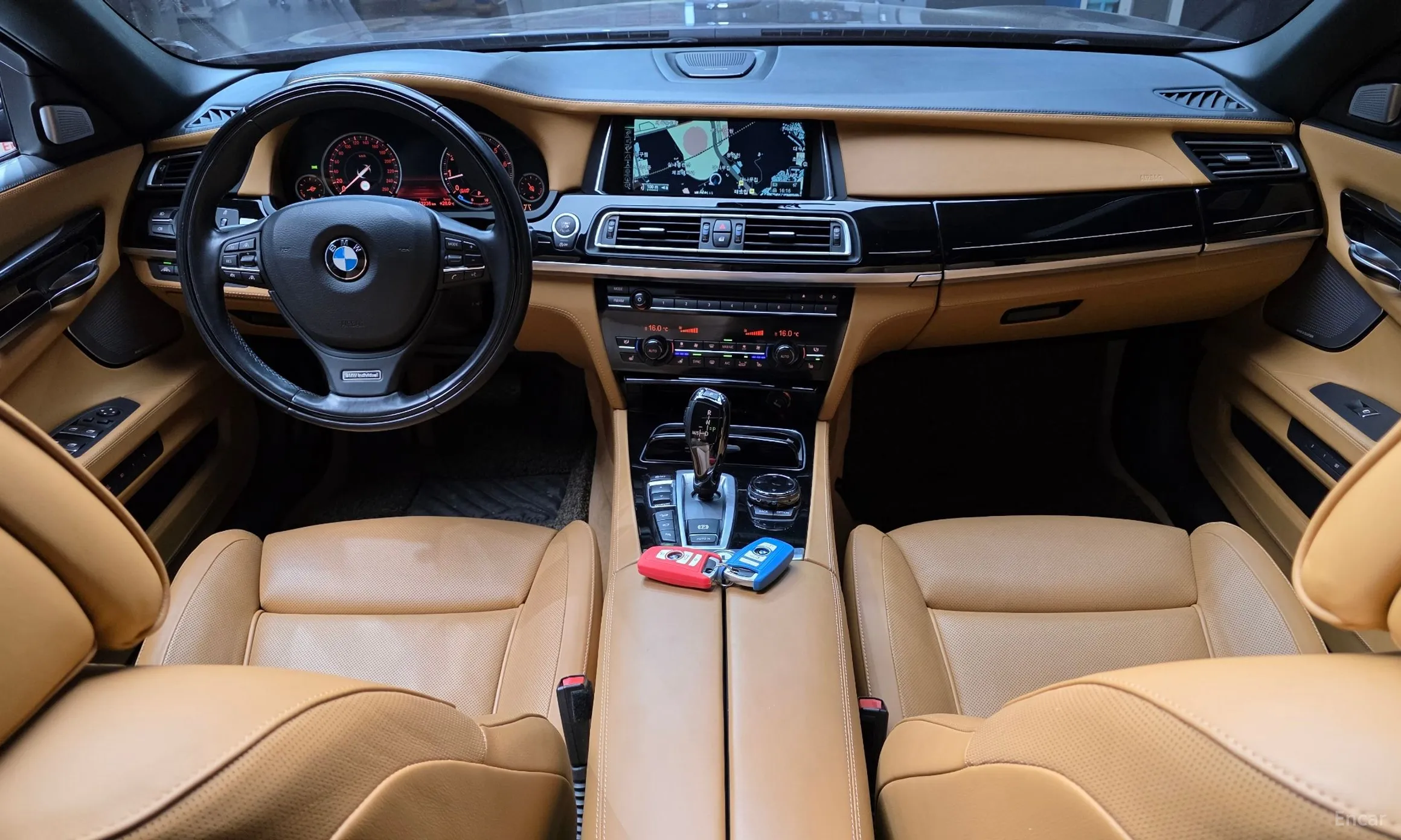 BMW 7 Series (F01) превью 7