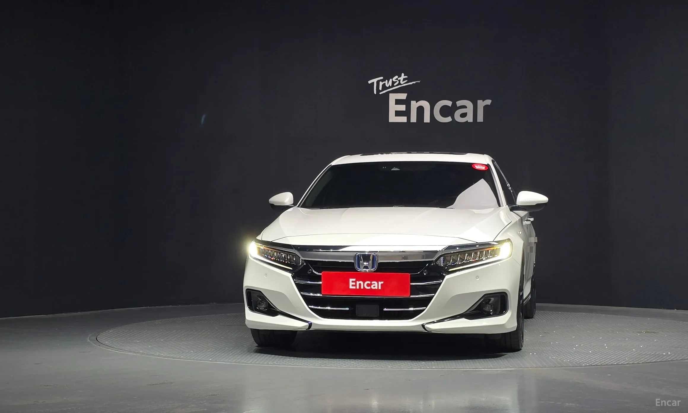 Honda Accord 10th Generation превью 3