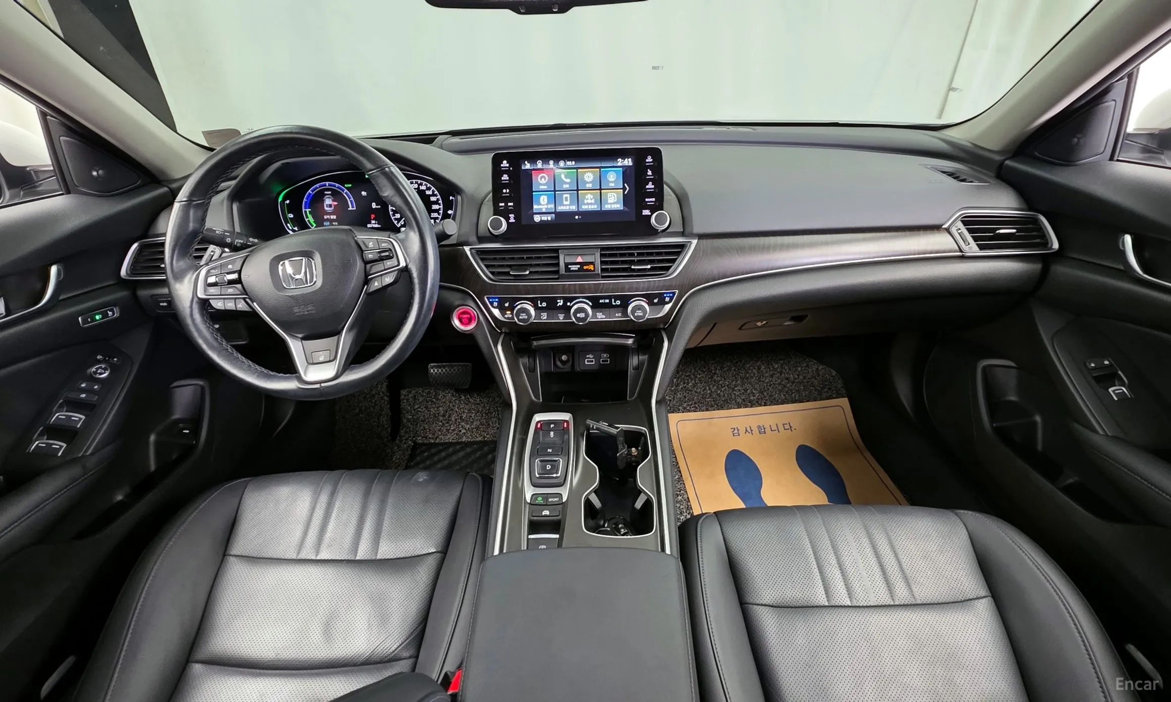 Honda Accord 10th Generation превью 7