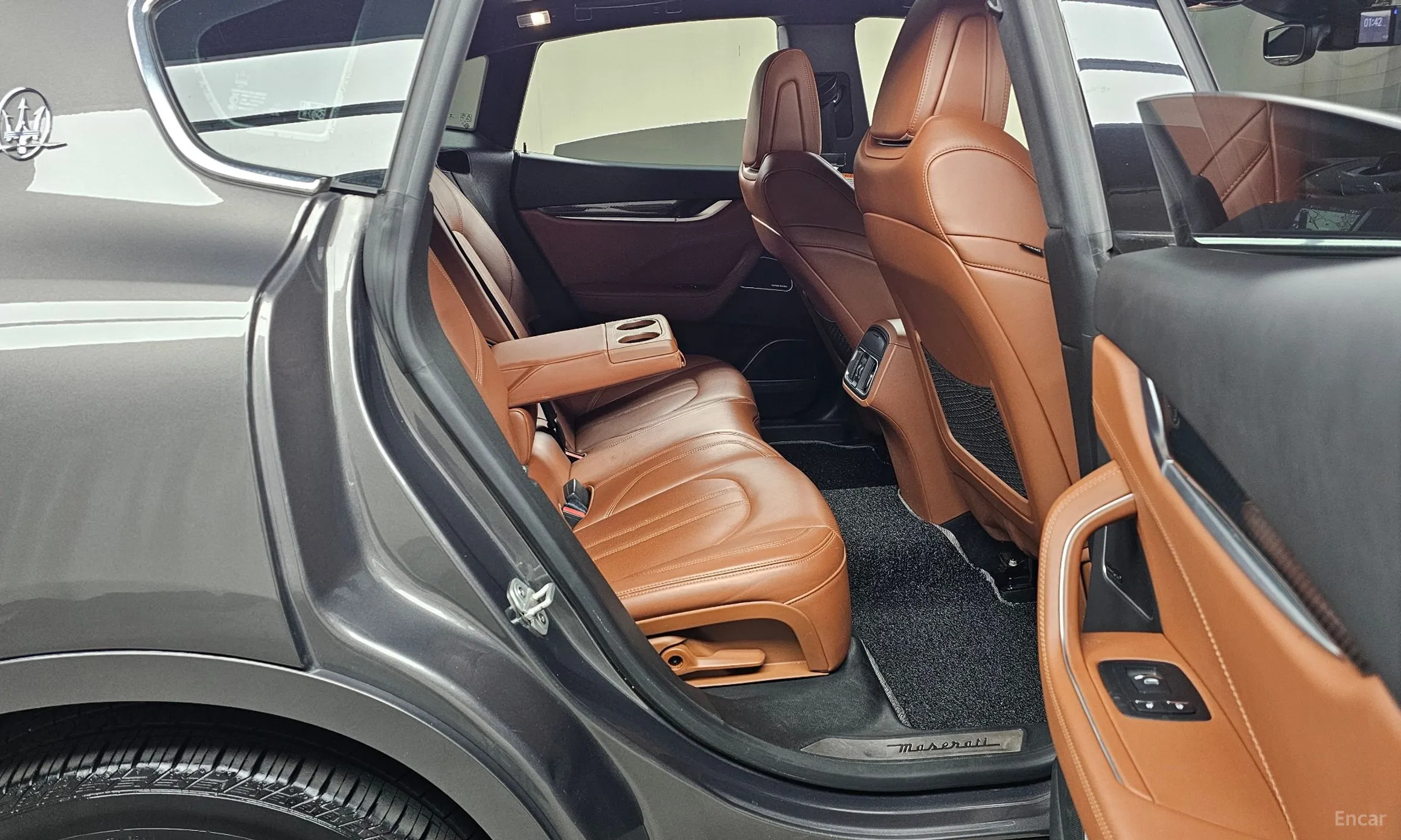 Maserati Levante превью 12