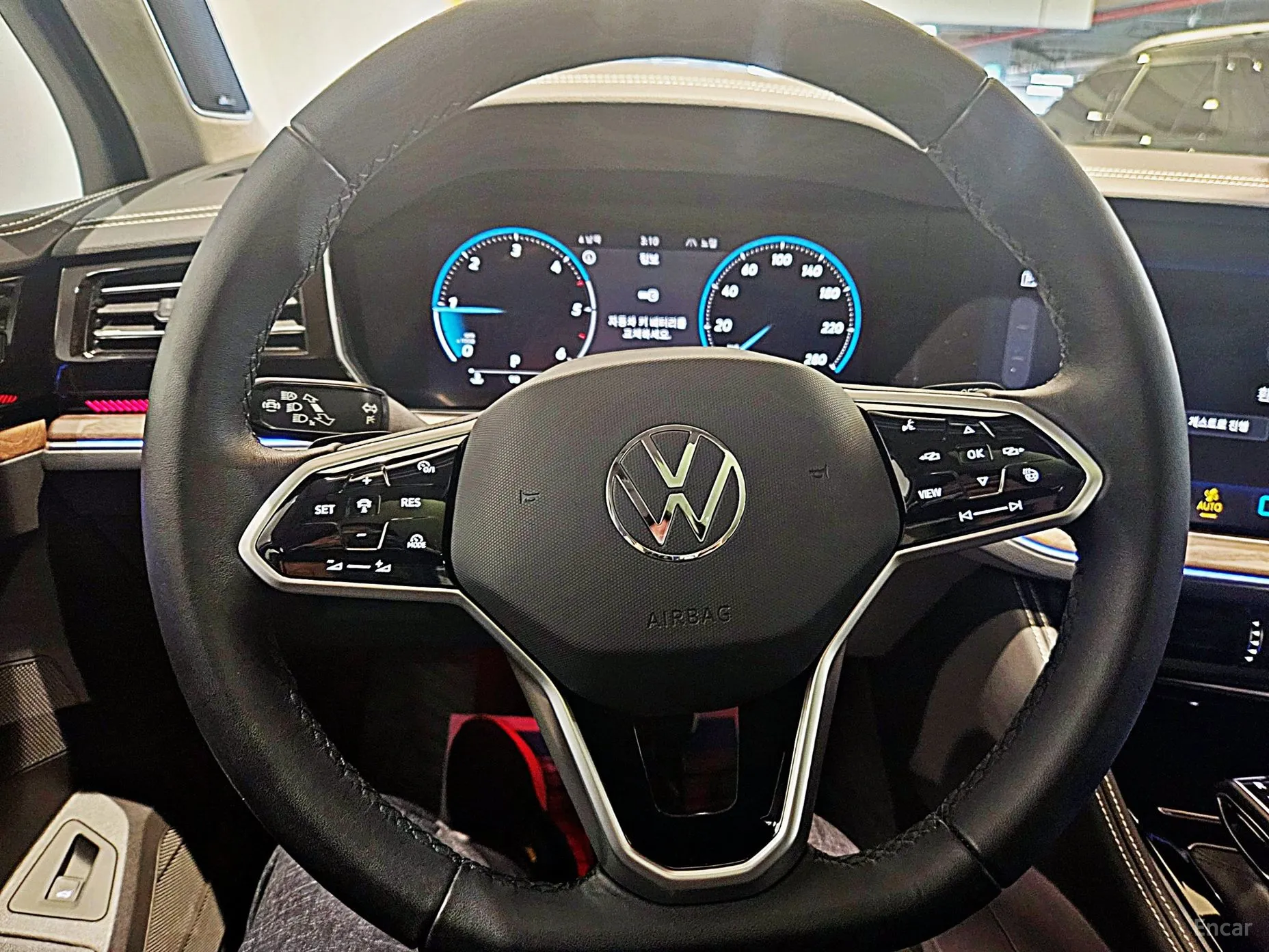 Volkswagen Touareg 3rd Generation превью 12