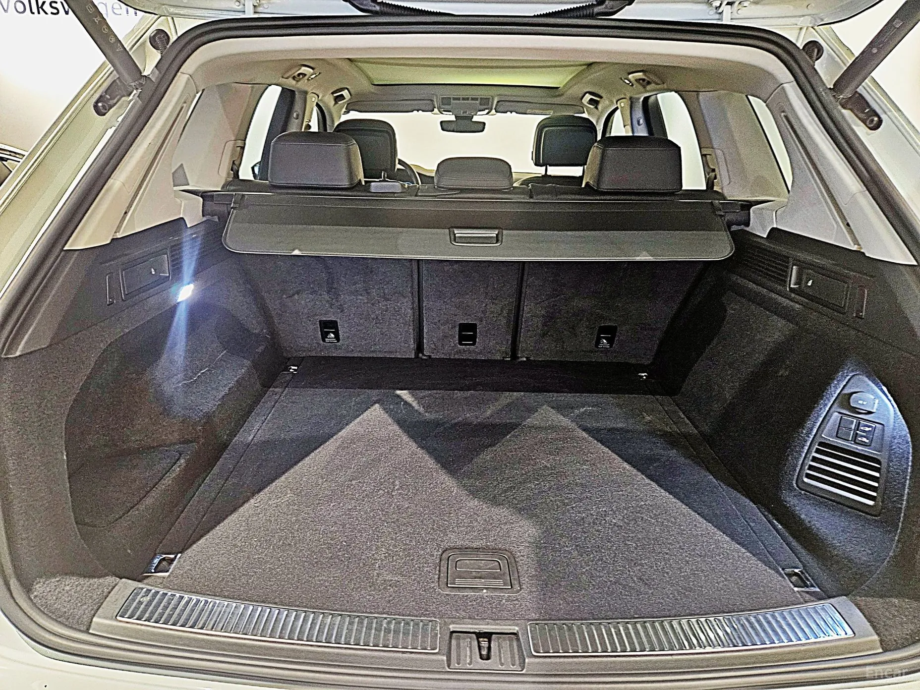 Volkswagen Touareg 3rd Generation превью 7