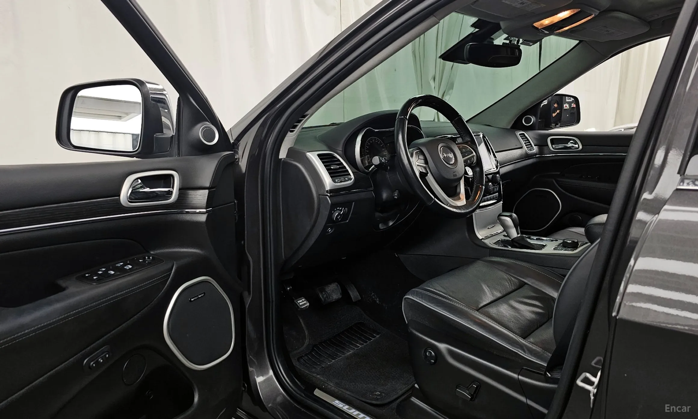 Jeep Grand Cherokee превью 10